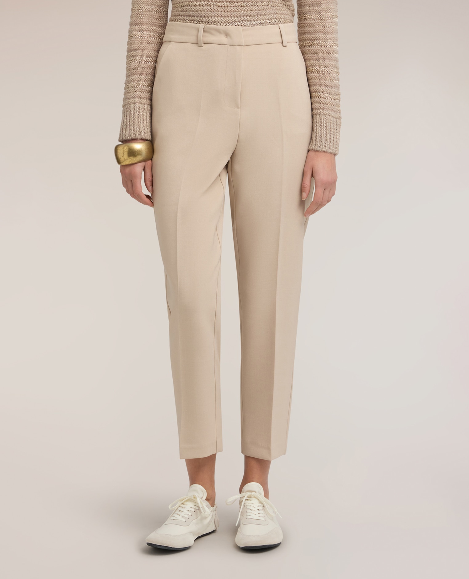 Imagen 3 de Pantalones de mujer regulares con pliegue planchado cierre frontal con gancho y cremallera trabillas en la cintura - Motivi - Beige Beige