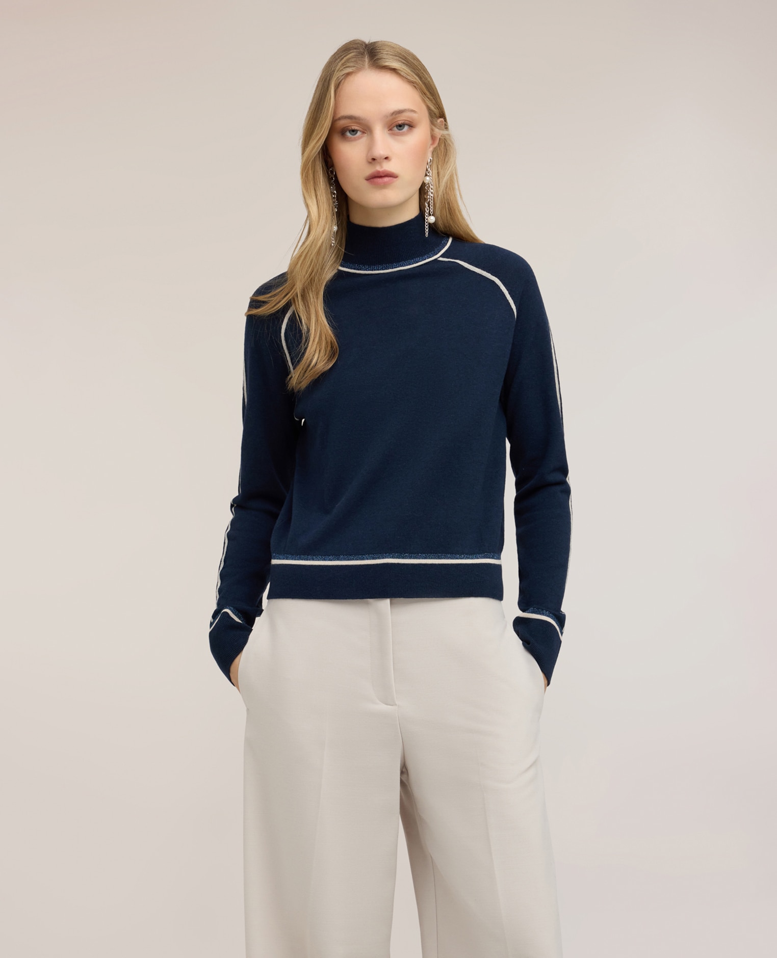Imagen 1 de Jersey de mujer de cuello alto en lana mezcla de seda ajuste regular longitud media Azul