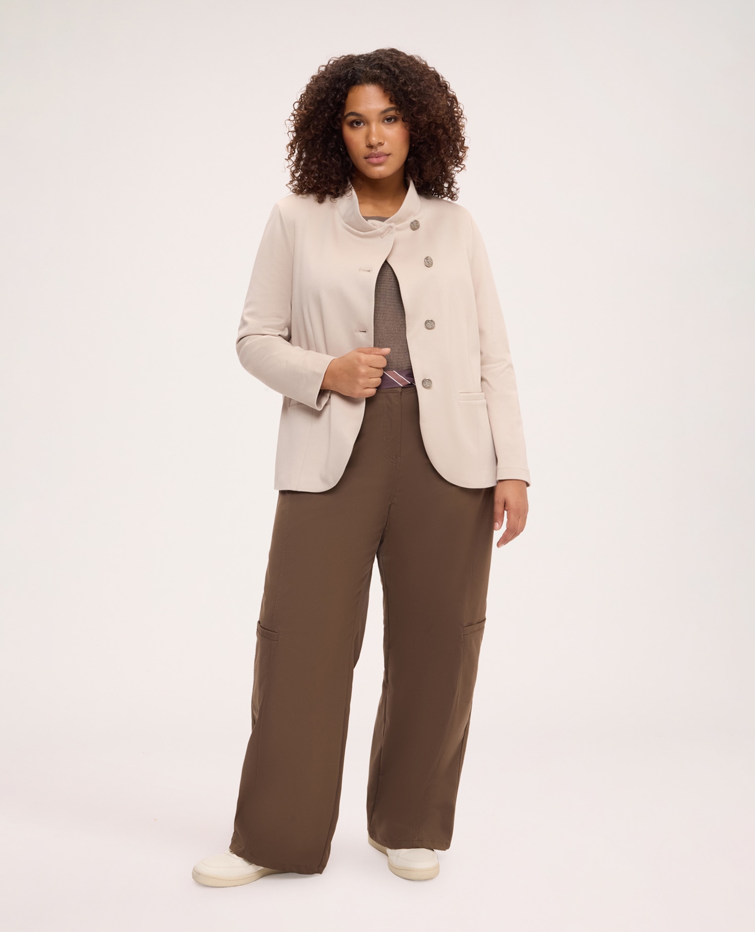 Blazer de mujer con cierre asimétrico fondo redondeado bolsillos de vivo - Fiorella Rubino - Beige Beige-3