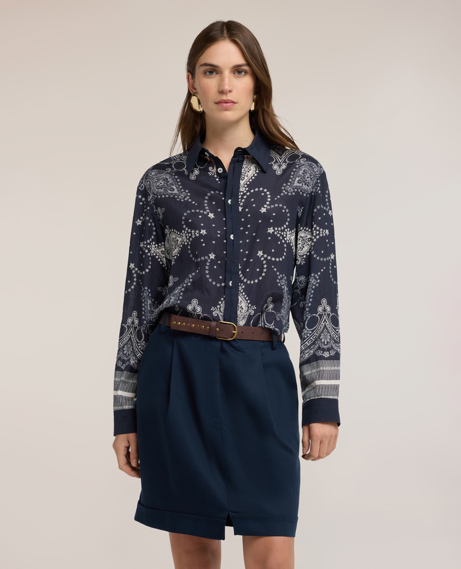 Imagen 0 de Camisa de mujer de muselina con estampado ajuste regular con abertura en el centro trasero apertura frontal con botones Azul