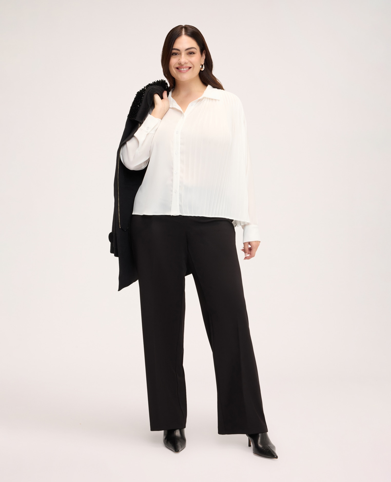 Imagen 3 de Camisa de mujer plisada en georgette plisado vertical en la parte delantera y georgette fresco y ligero - Fiorella Rubino - Blanco Blanco