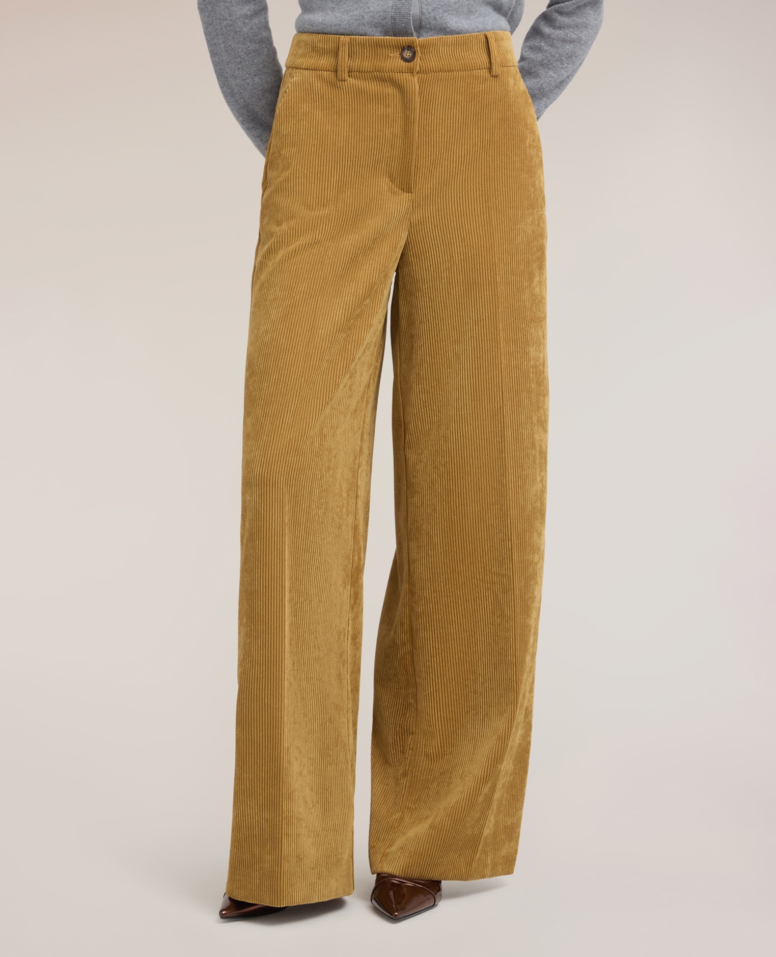 Imagen 3 de Pantalones de mujer palazzo de pana ajuste ancho cierre frontal con botón y cremallera - Motivi - Amarillo Amarillo