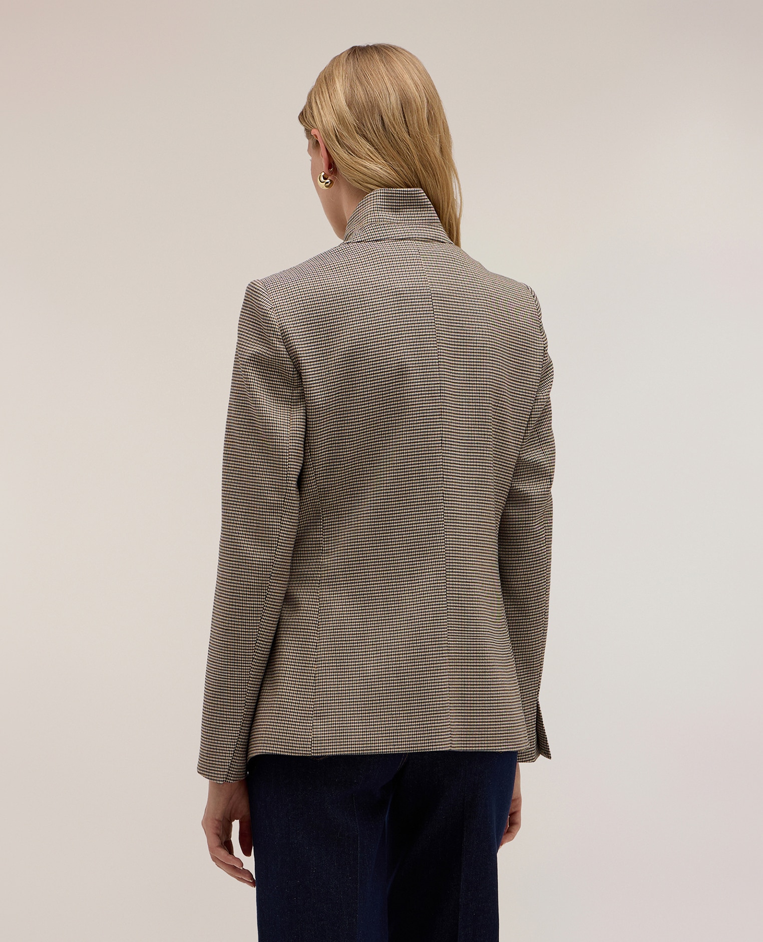 Imagen 2 de Chaqueta de mujer estructurada de cuadros con cuello alto ajuste fitted forrada - Motivi - Beige Beige