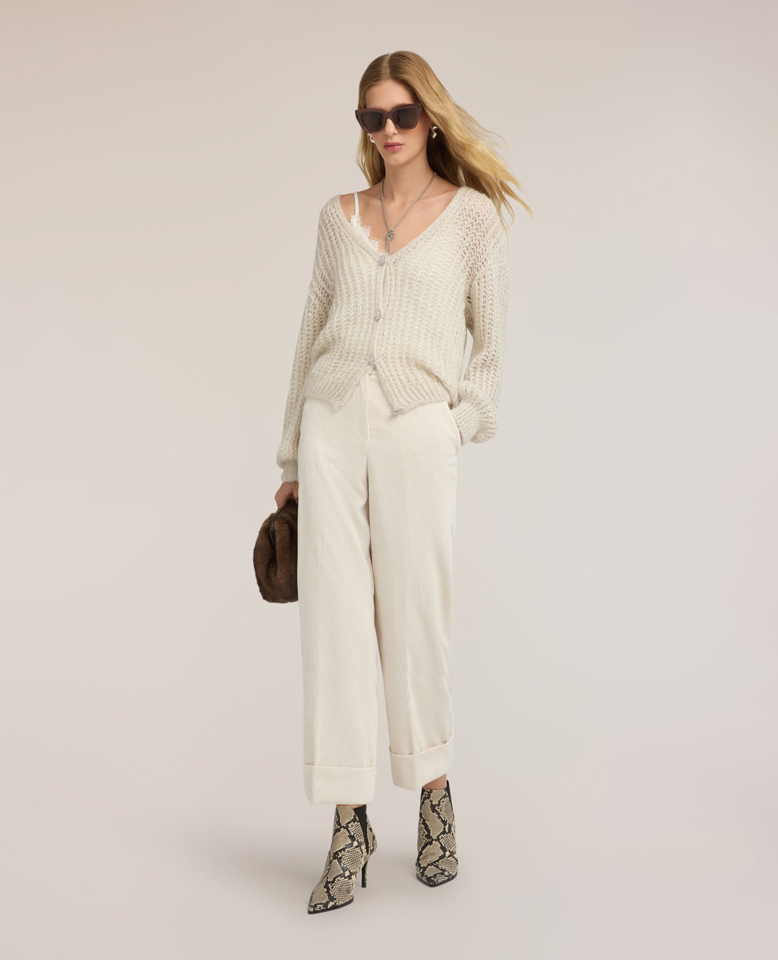 Imagen 3 de Cárdigan de mujer de punto mezcla de mohair con lentejuelas corte boxy largo medio - Motivi - Beige Beige