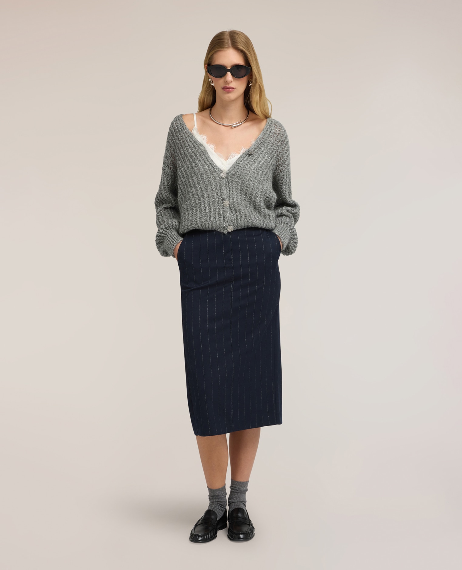 Imagen 3 de Cárdigan de mujer de punto mezcla de mohair con lentejuelas corte boxy largo medio - Motivi - Gris Gris