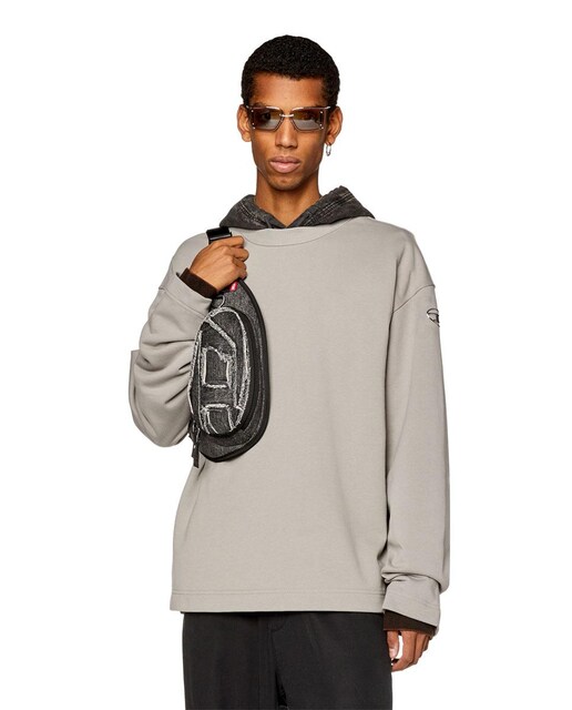 Imagen 0 de Sudadera de hombre en gris con capucha