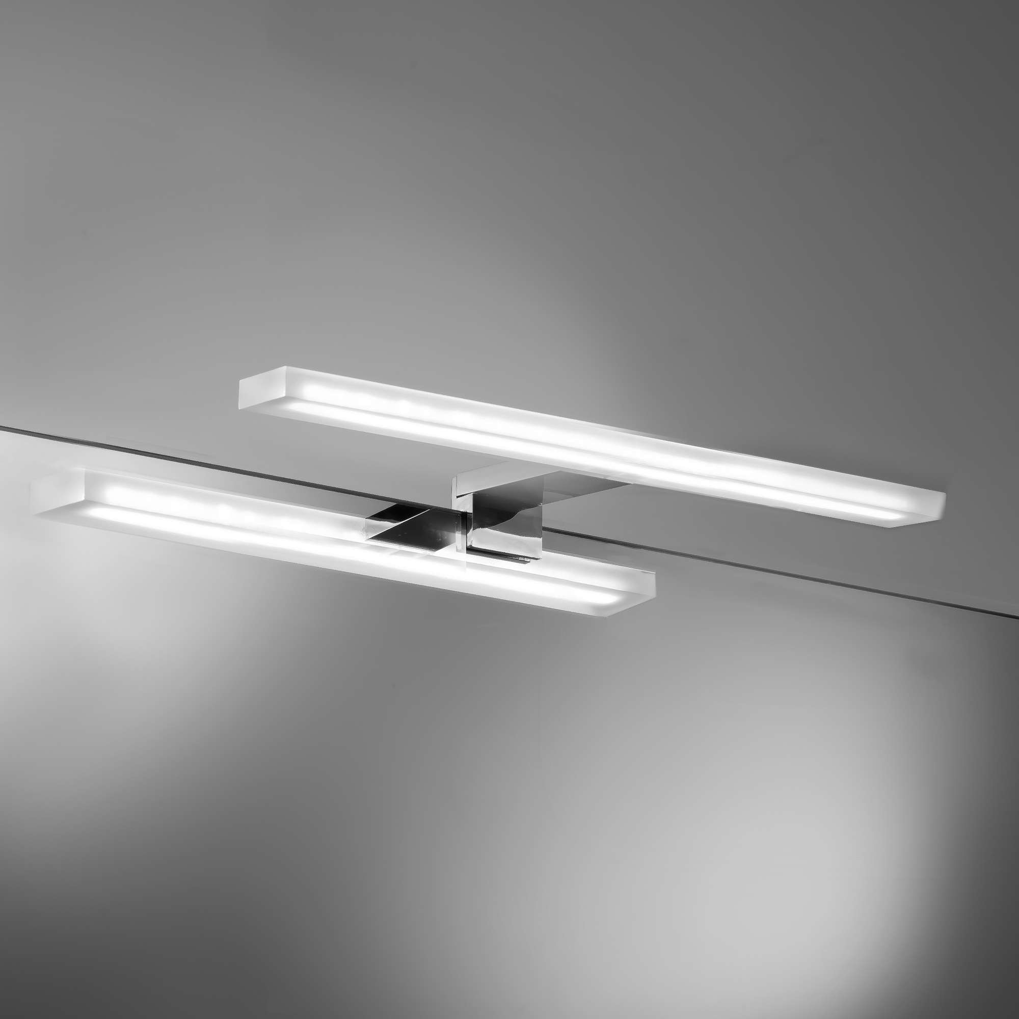 Aplique de luz LED rectangular para baño Manillons Torrent - Cromo Grande Cromo-2
