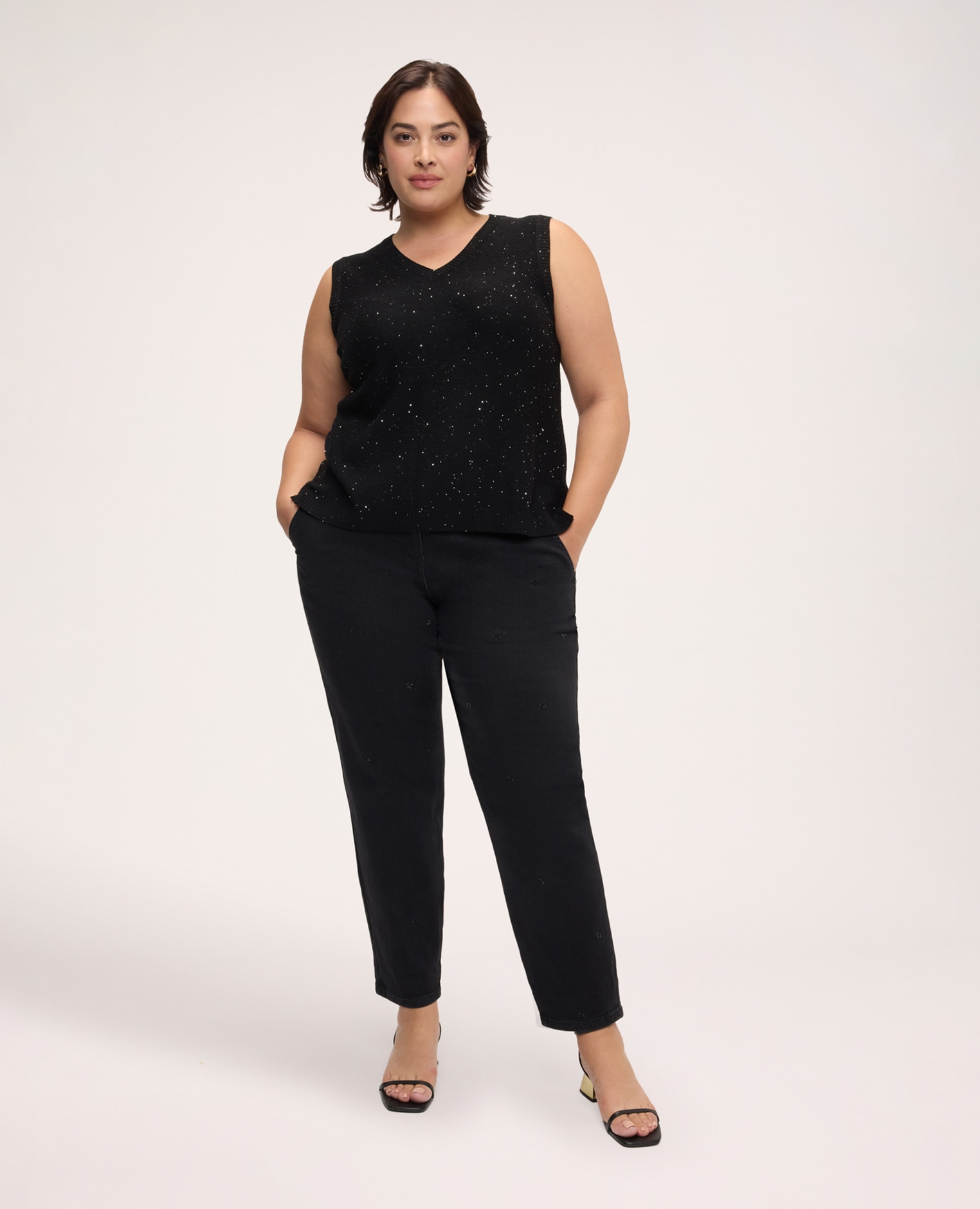 Jeans de mujer balloon negro con aplicaciones cierre con botones y cremallera delante y elástico en la cintura - Fiorella Rubino - Negro Negro-1