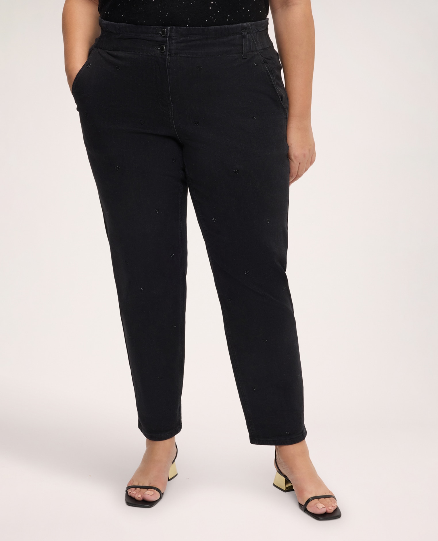 Jeans de mujer balloon negro con aplicaciones cierre con botones y cremallera delante y elástico en la cintura - Fiorella Rubino - Negro Negro-3