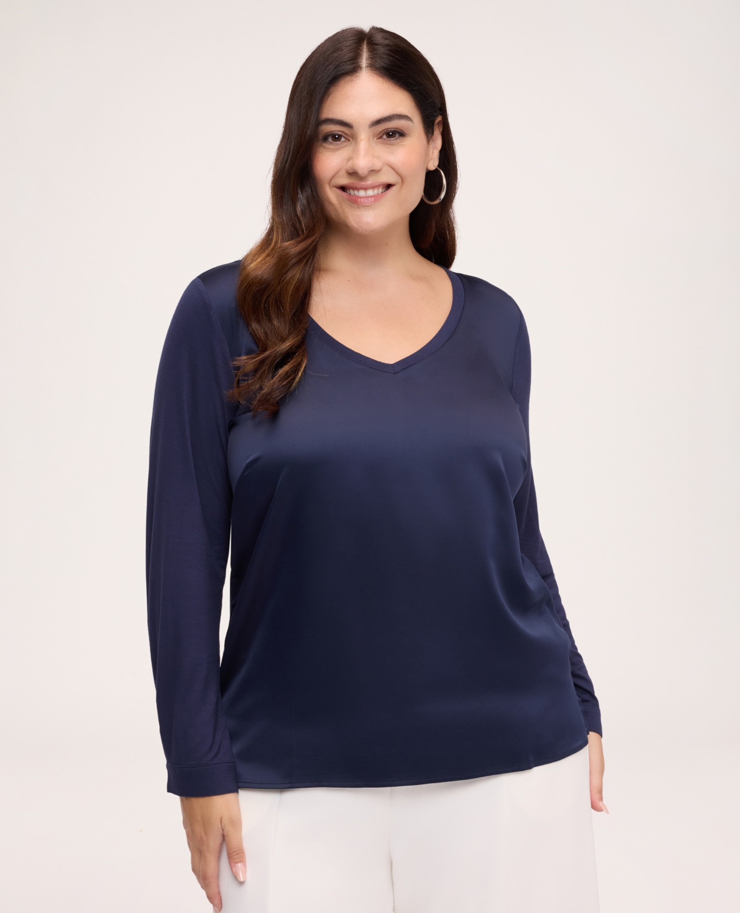 Camiseta de mujer con escote en v en dos tejidos ajuste y diseño para el máximo confort - Fiorella Rubino - Azul Azul-1