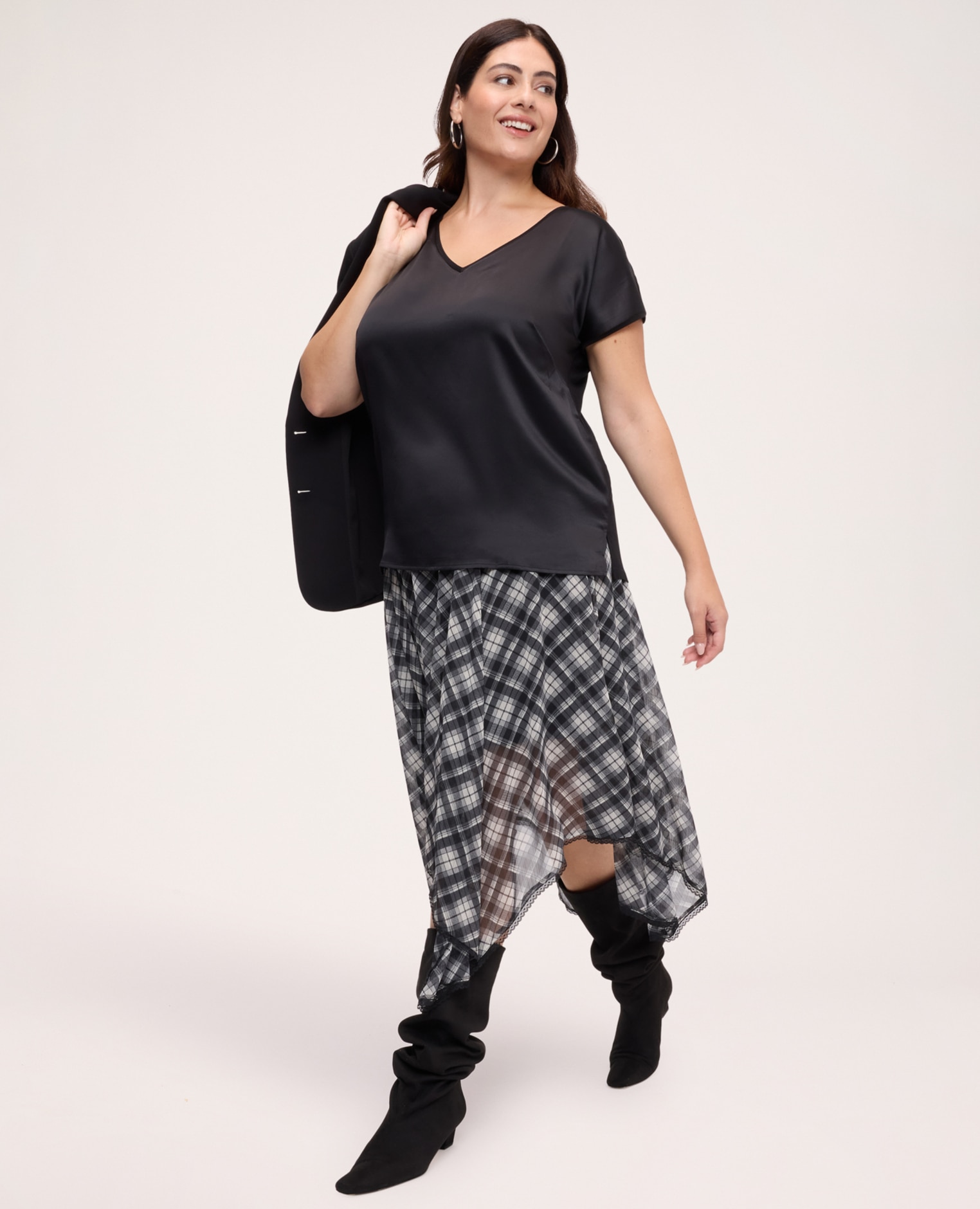 Camiseta de mujer bimatérica con escote en v escote en v y mangas cortas - Fiorella Rubino - Negro Negro-3