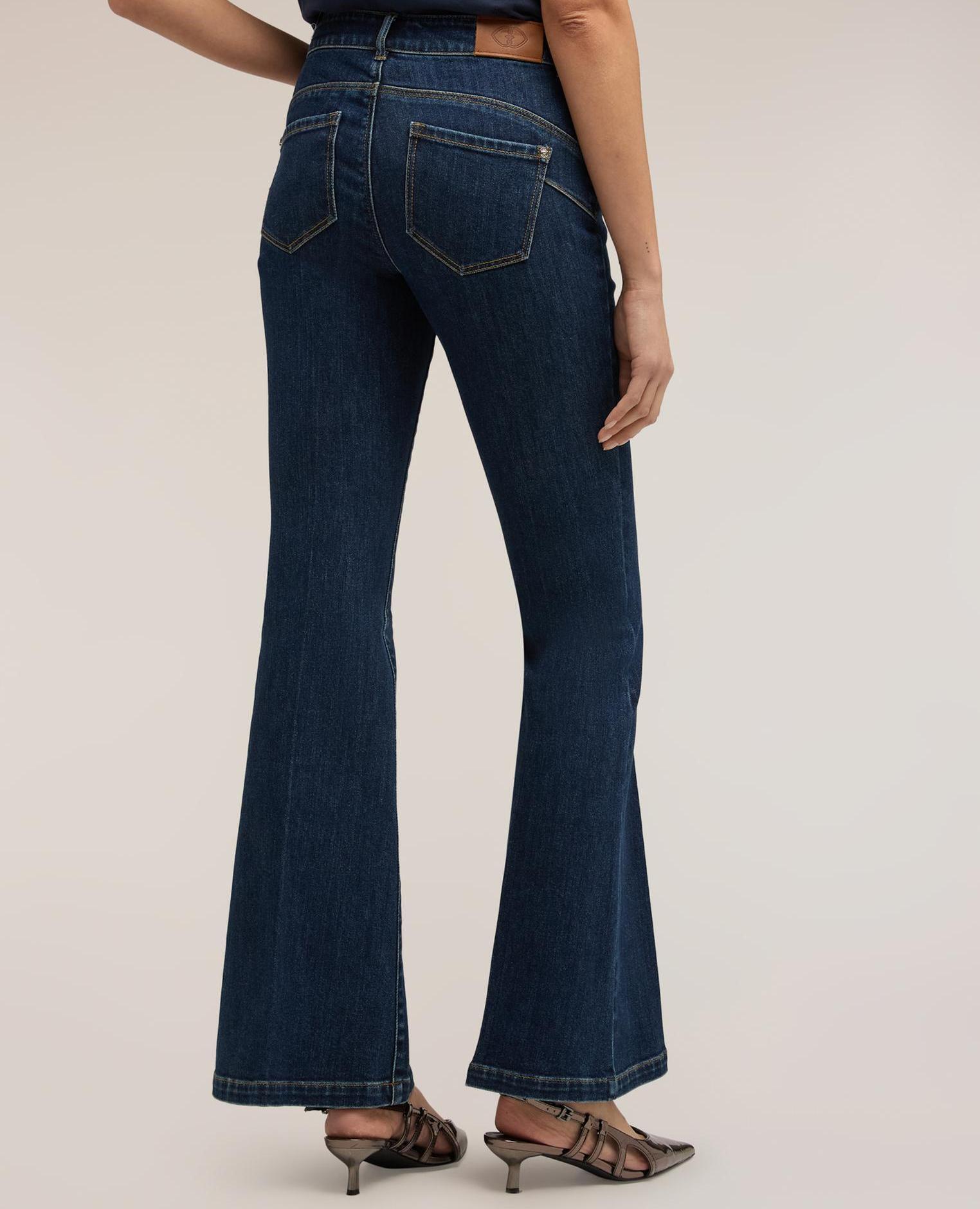 Jeans de mujer acampanados push-up en denim corte acampanado con cintura media y cierre con botones y cremallera - Motivi - Azul Azul-2