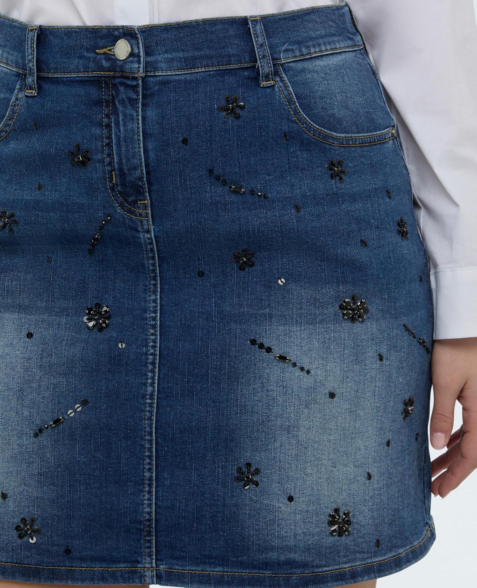 Minifalda de mujer de denim con aplicaciones cierre con botón y cremallera - Fiorella Rubino - Azul Azul-4