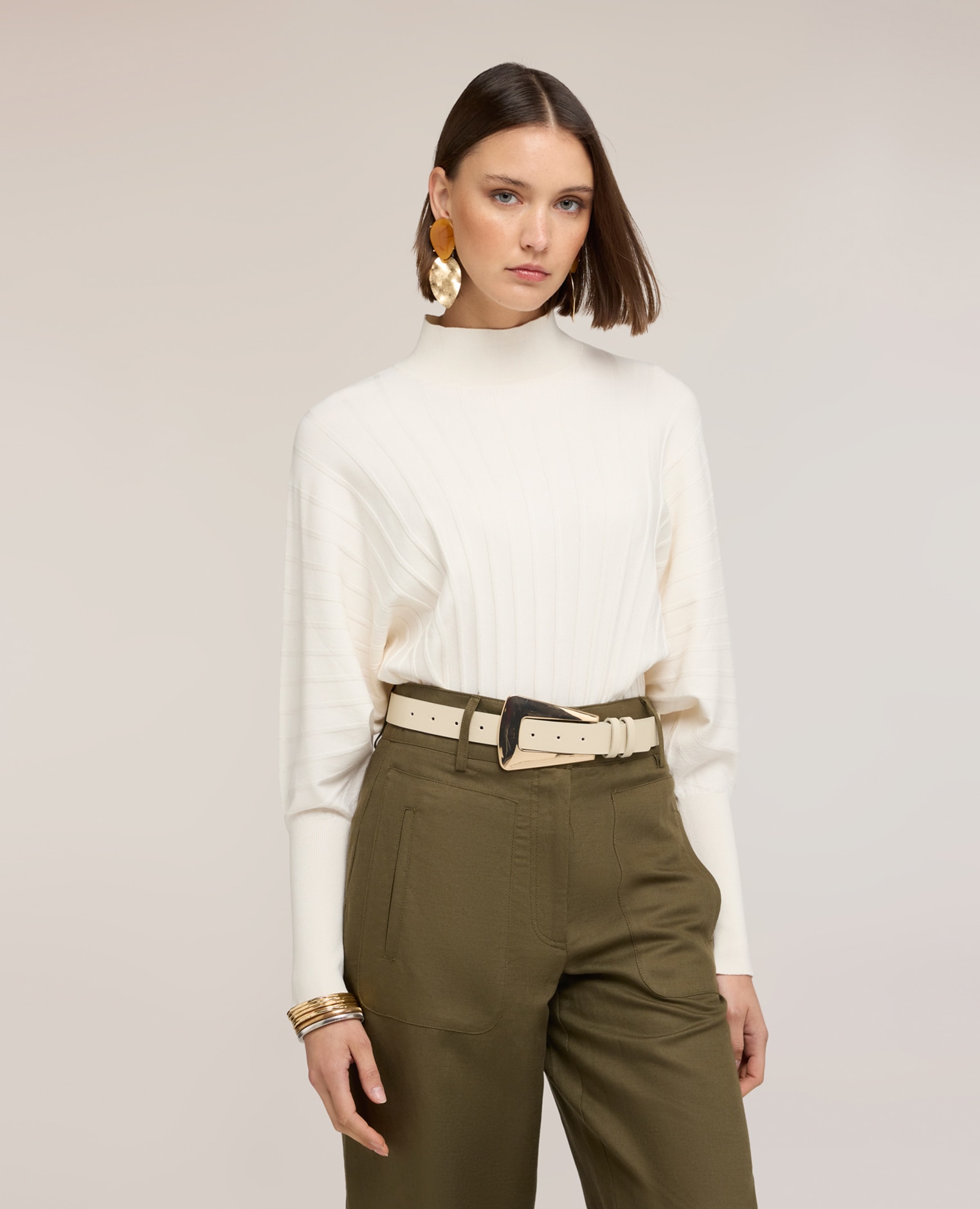 Jersey de mujer oversize de canalé plano cuello alto de cisne - Motivi - Blanco Blanco-1