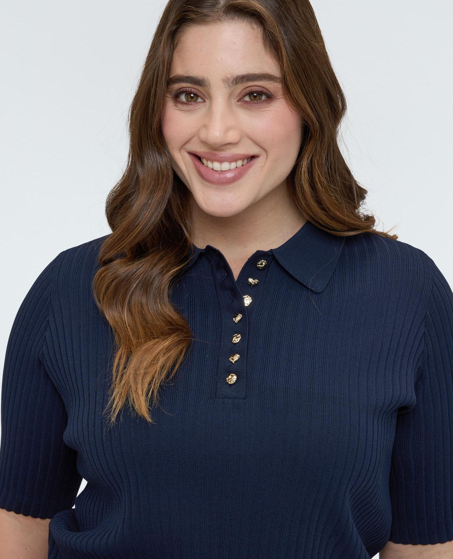 Polo de mujer de punto acanalado con botones decorativos - Fiorella Rubino - Azul Azul-3