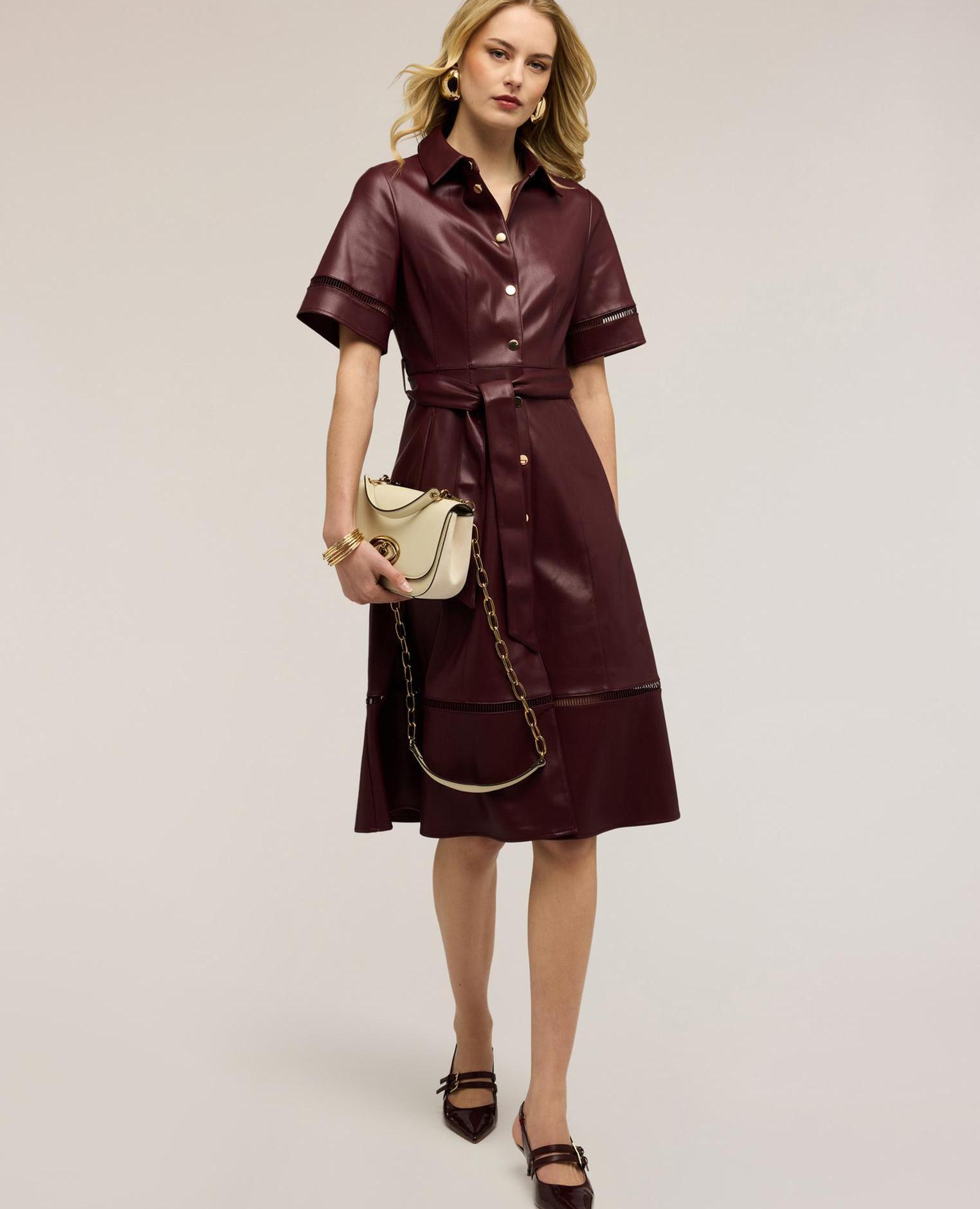 Vestido camisero con detalles calados abertura frontal con botones de presión cinturón en la cintura desmontable - Motivi - Burdeos Burdeos-4