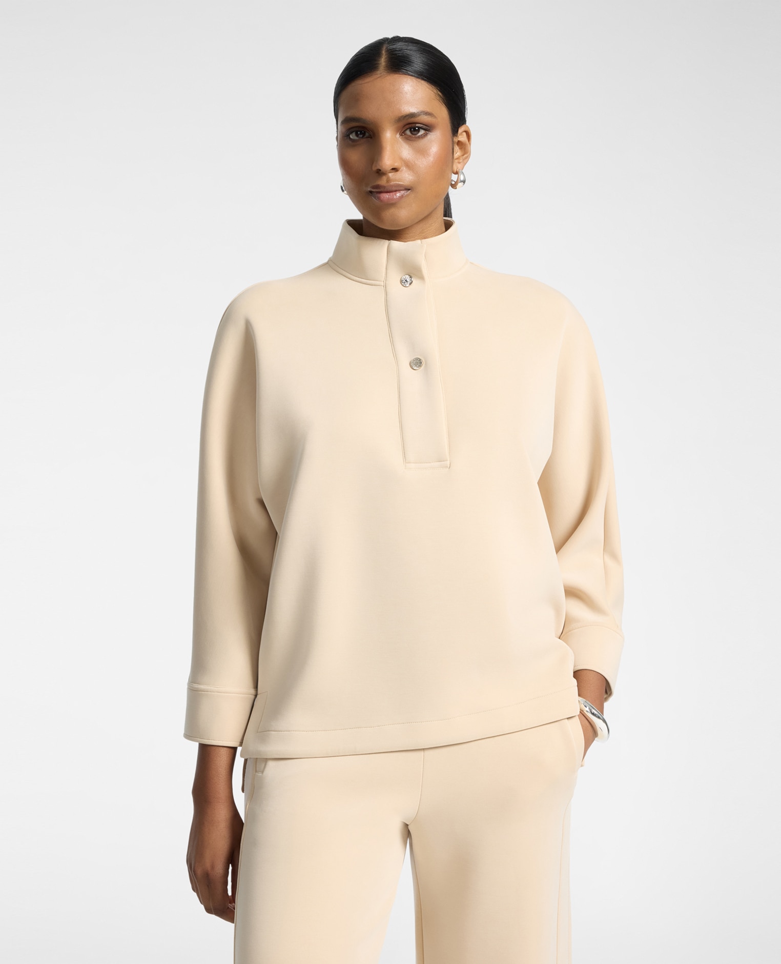 Sudadera de mujer mezcla modal con cuello alto ajuste ligeramente oversize abertura delantera con botones - Elena Miró - Beige Beige-1
