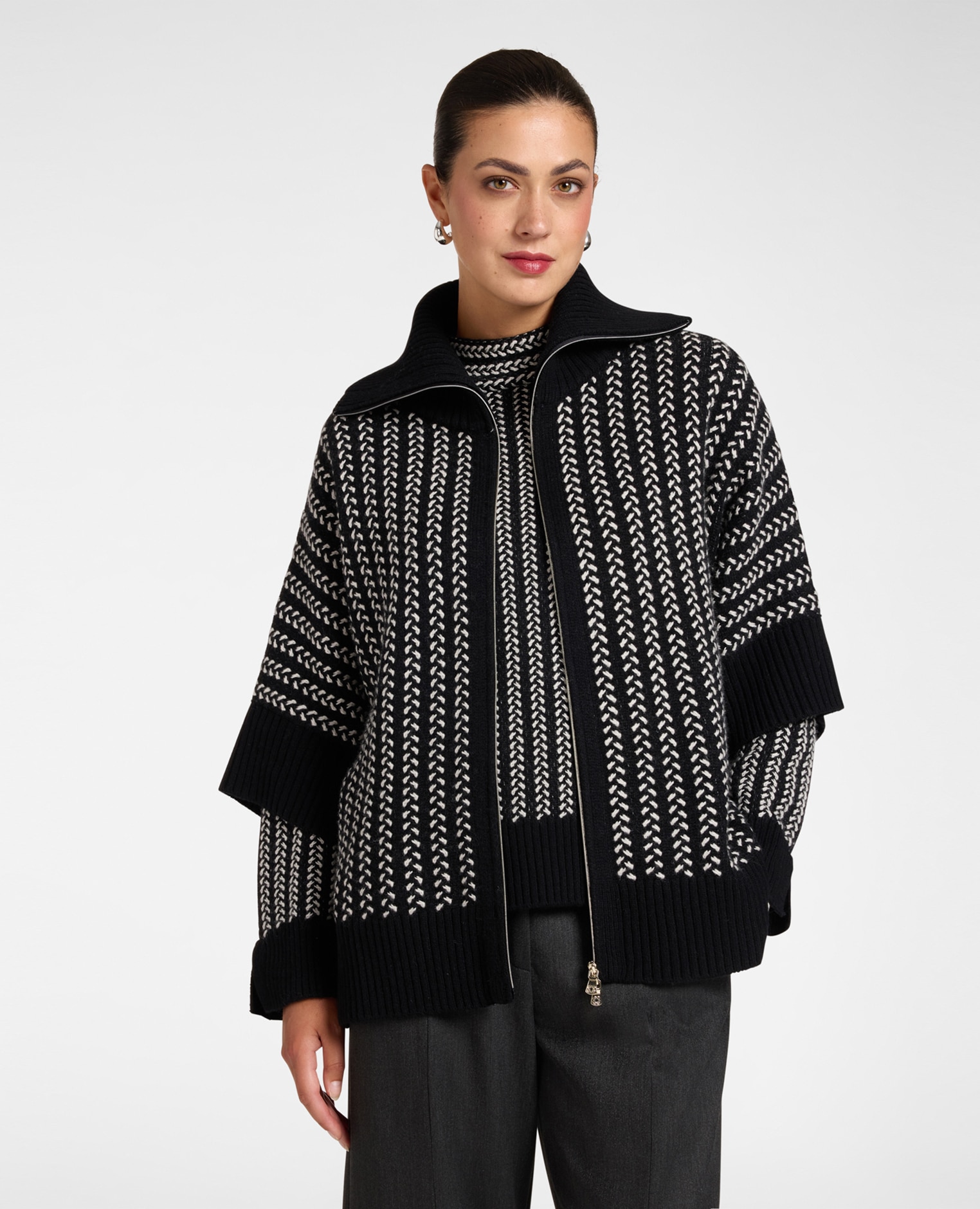 Cárdigan de mujer de punto trenzado con cremallera ajuste oversize largo medio y cierre con cremallera - Elena Miró - Negro Negro-1