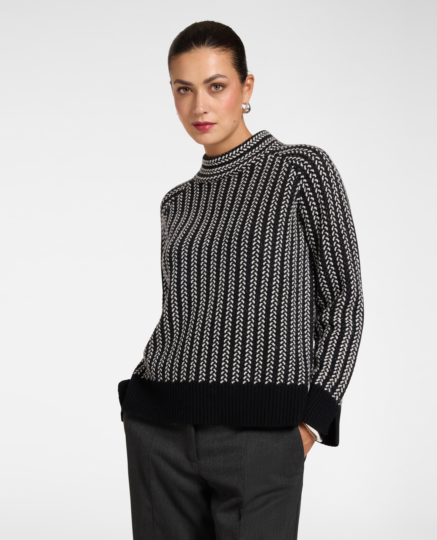 Jersey de mujer de pura lana con trenzas ajuste boxy y largo medio - Elena Miró - Negro Negro-1