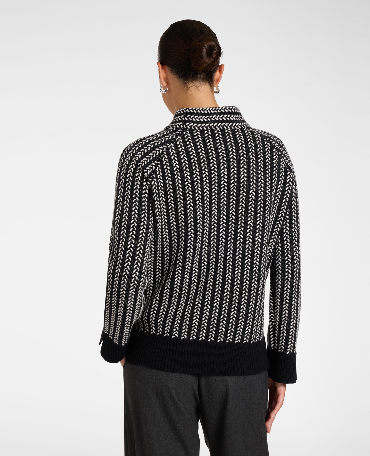 Jersey de mujer de pura lana con trenzas ajuste boxy y largo medio - Elena Miró - Negro Negro-2