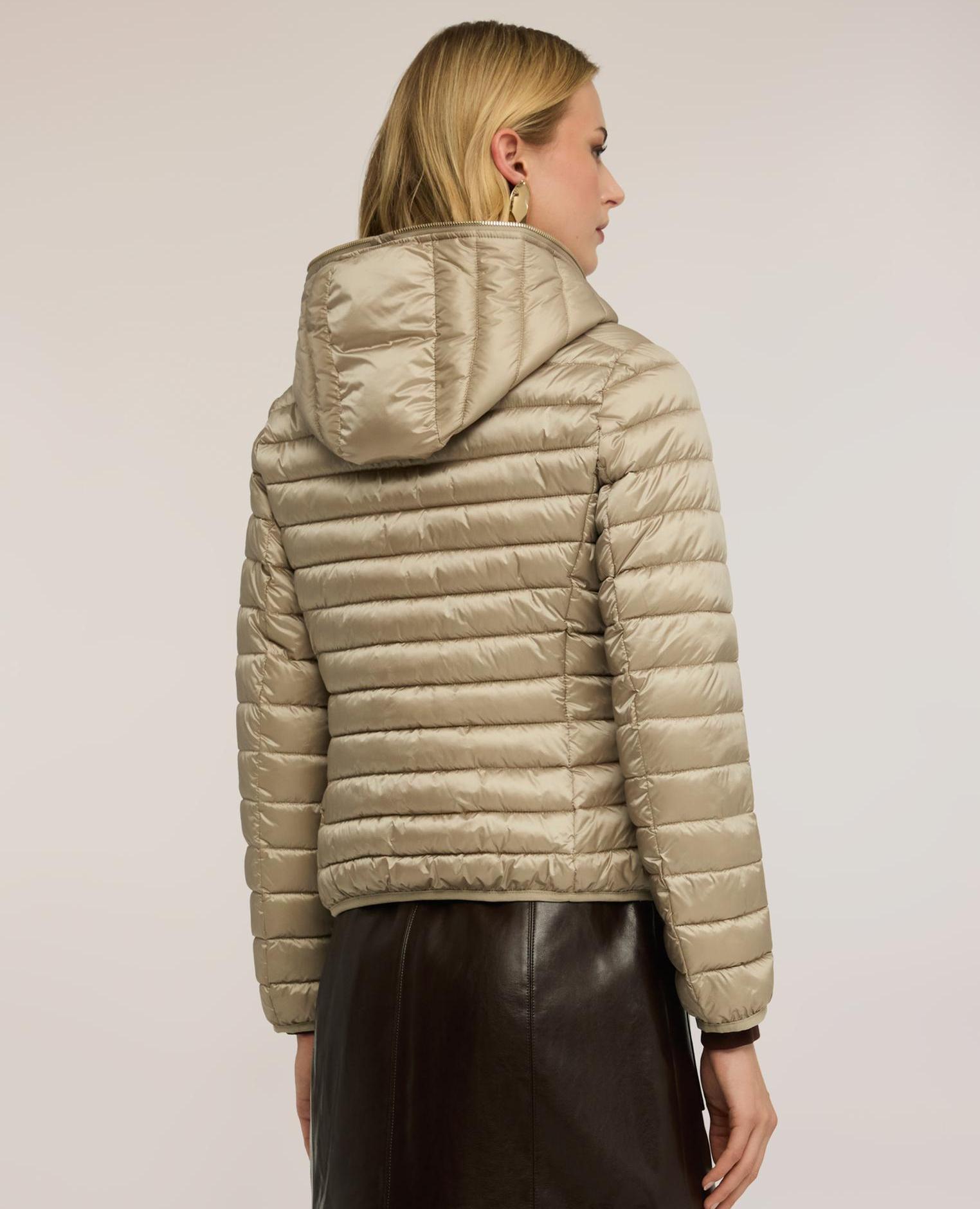 Plumífero de mujer ligero con capucha modelo ajustado con largo medio acolchado ligero y cierre con cremallera frontal - Motivi - Beige Beige-2