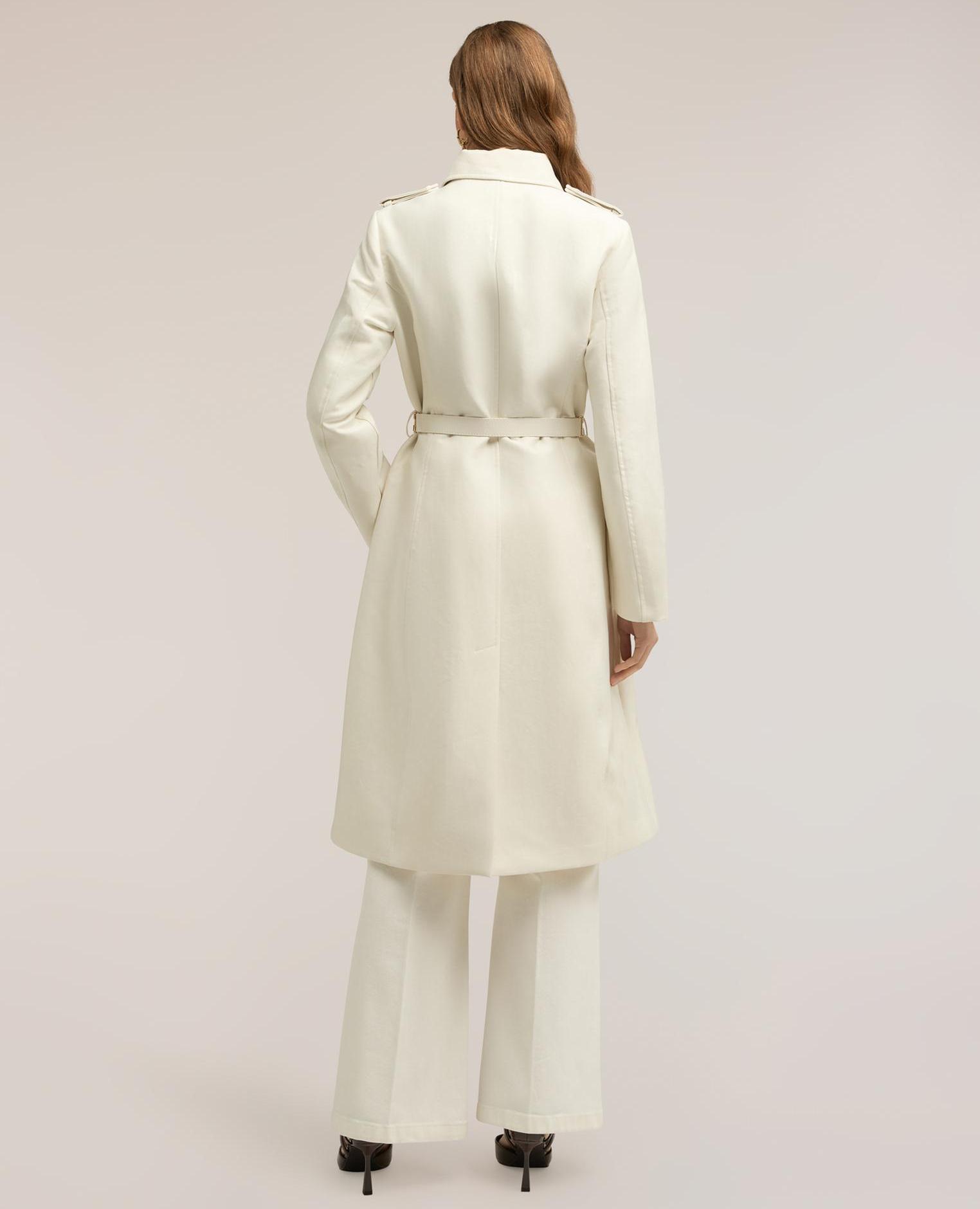 Trench de mujer cruzado con detalles military modelo largo con ajuste entallado cierre cruzado con botones metálicos a la vista - Motivi - Blanco Blanco-2