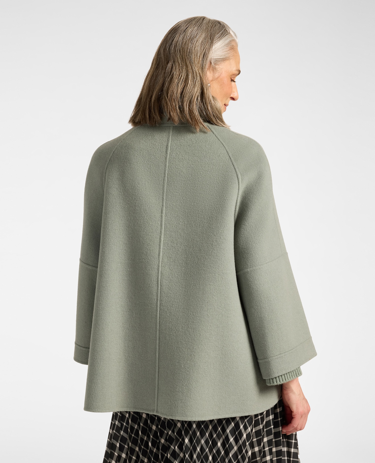 Sobrecamisa de mujer en mezcla doble de lana corte evasé con cierre frontal de botones y cuello alto - Elena Miró - Verde claro Verde claro-2