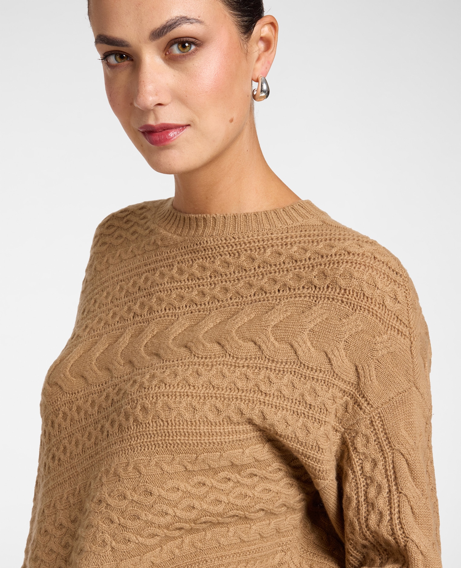 Jersey de mujer de pura lana con trenzas ajuste cómodo y largo asimétrico abertura lateral en el bajo - Elena Miró - Beige Beige-4