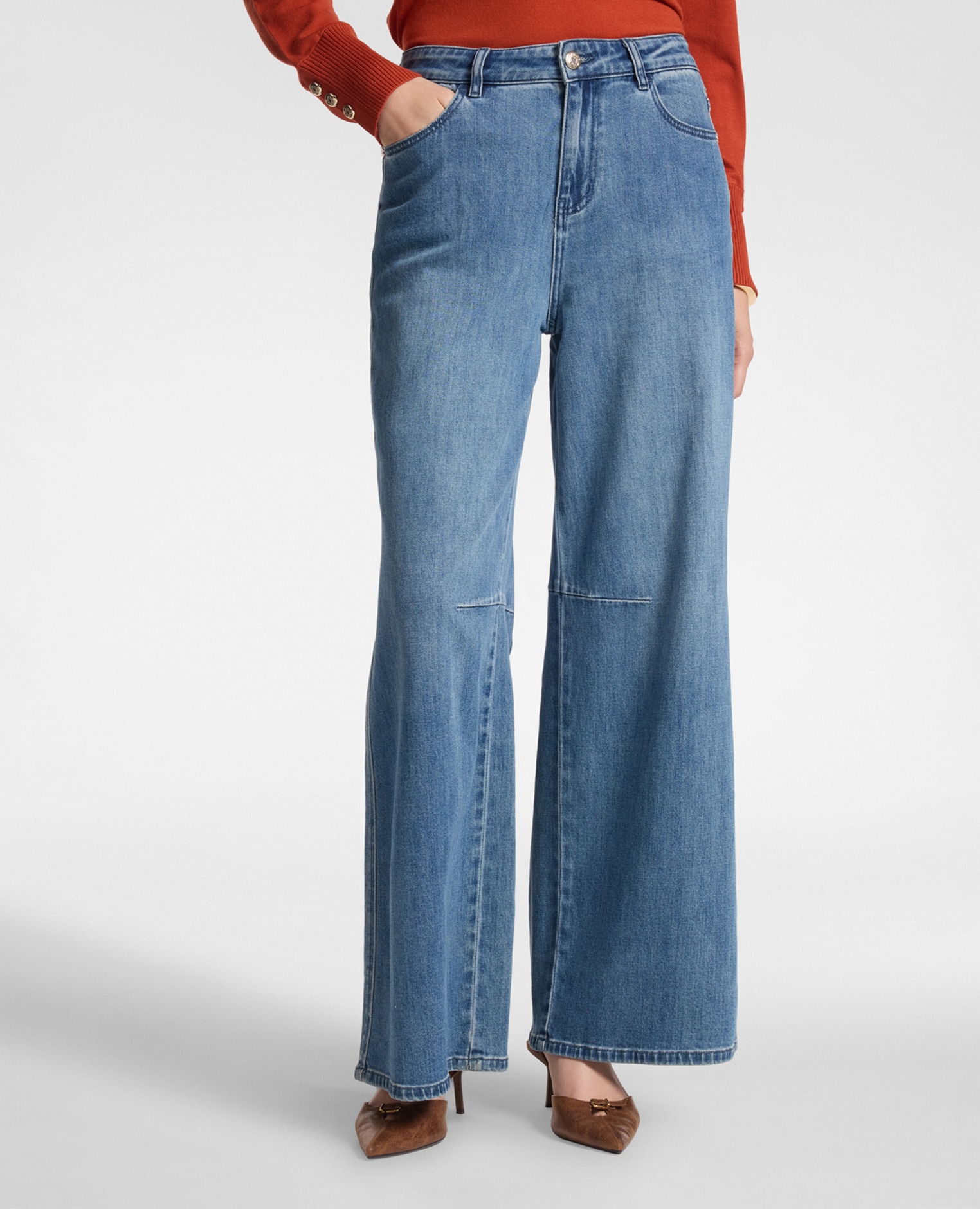 Jeans de mujer flare con detalles cosidos ajuste ancho con pierna amplia y acampanada cierre con botones y cremallera - Elena Miró - Azul Azul-3