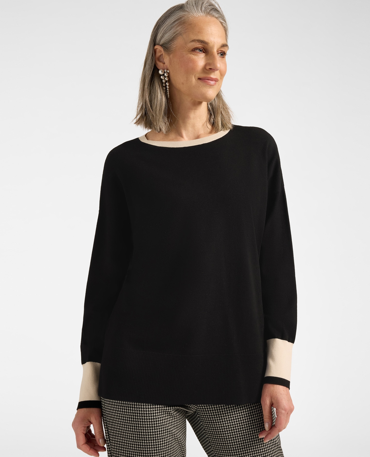 Jersey de mujer de cuello redondo en viscosa ajuste boxy y largo medio - Elena Miró - Negro Negro-1
