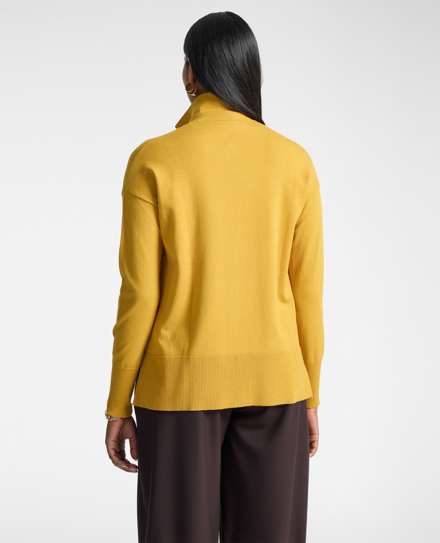 Jersey de mujer polo de viscosa con botones joya modelo boxy de longitud media con cierre de botones en el frente - Elena Miró - Amarillo Amarillo-2