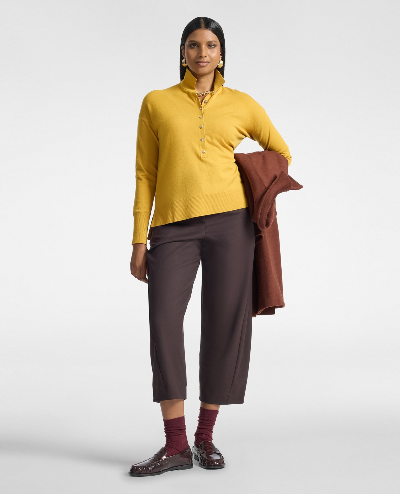 Jersey de mujer polo de viscosa con botones joya modelo boxy de longitud media con cierre de botones en el frente - Elena Miró - Amarillo Amarillo-3