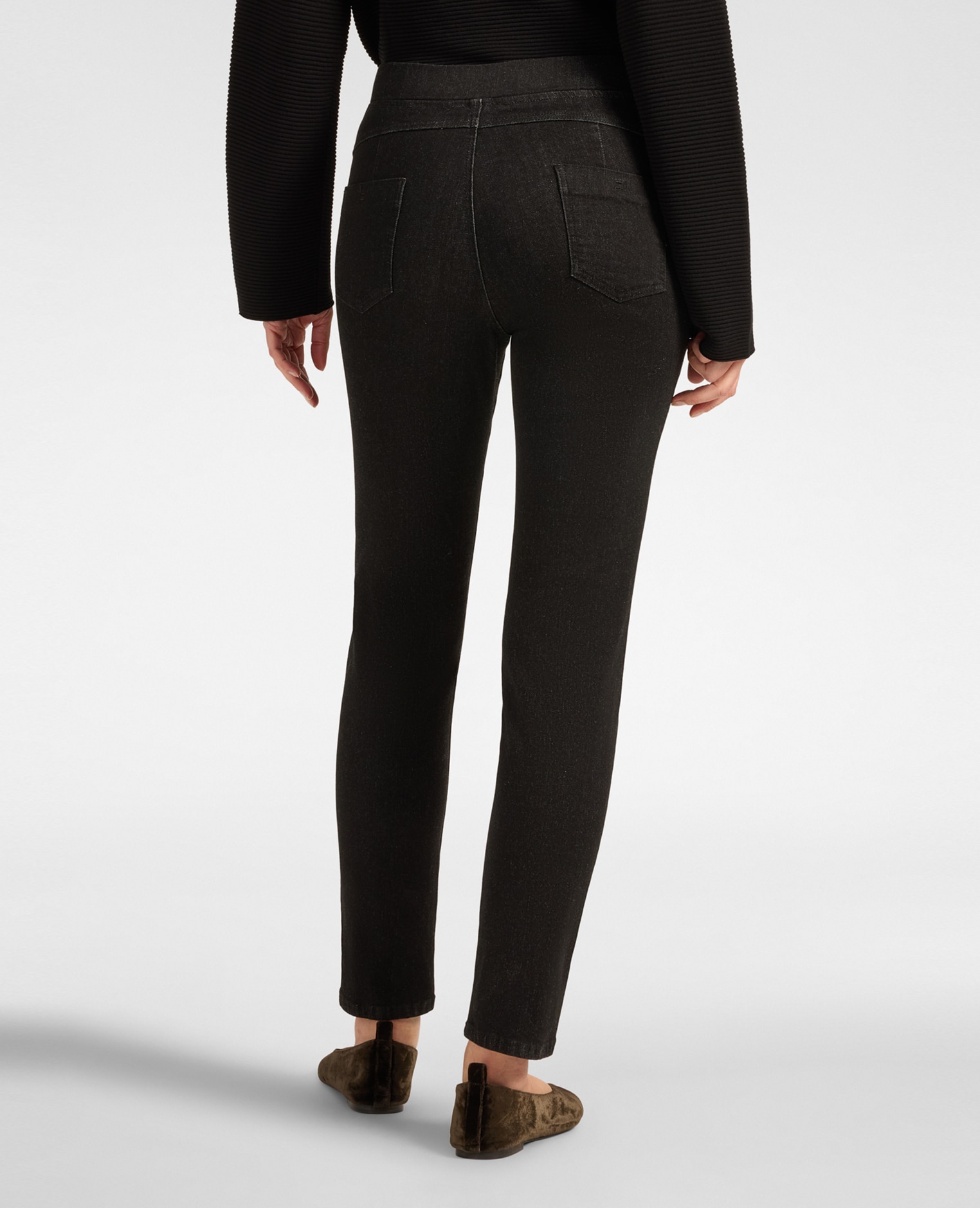 Jeans de mujer skinny en denim lavado washed ajuste skinny cierre con banda elástica en la cintura - Elena Miró - Negro Negro-2