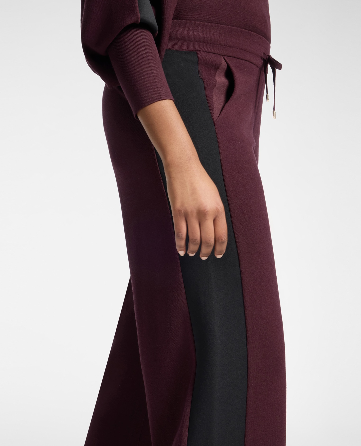 Pantalones de mujer palazzo de punto con cordón ajuste acampanado cierre con cordón ajustable en la cintura - Elena Miró - Burdeos Burdeos-4