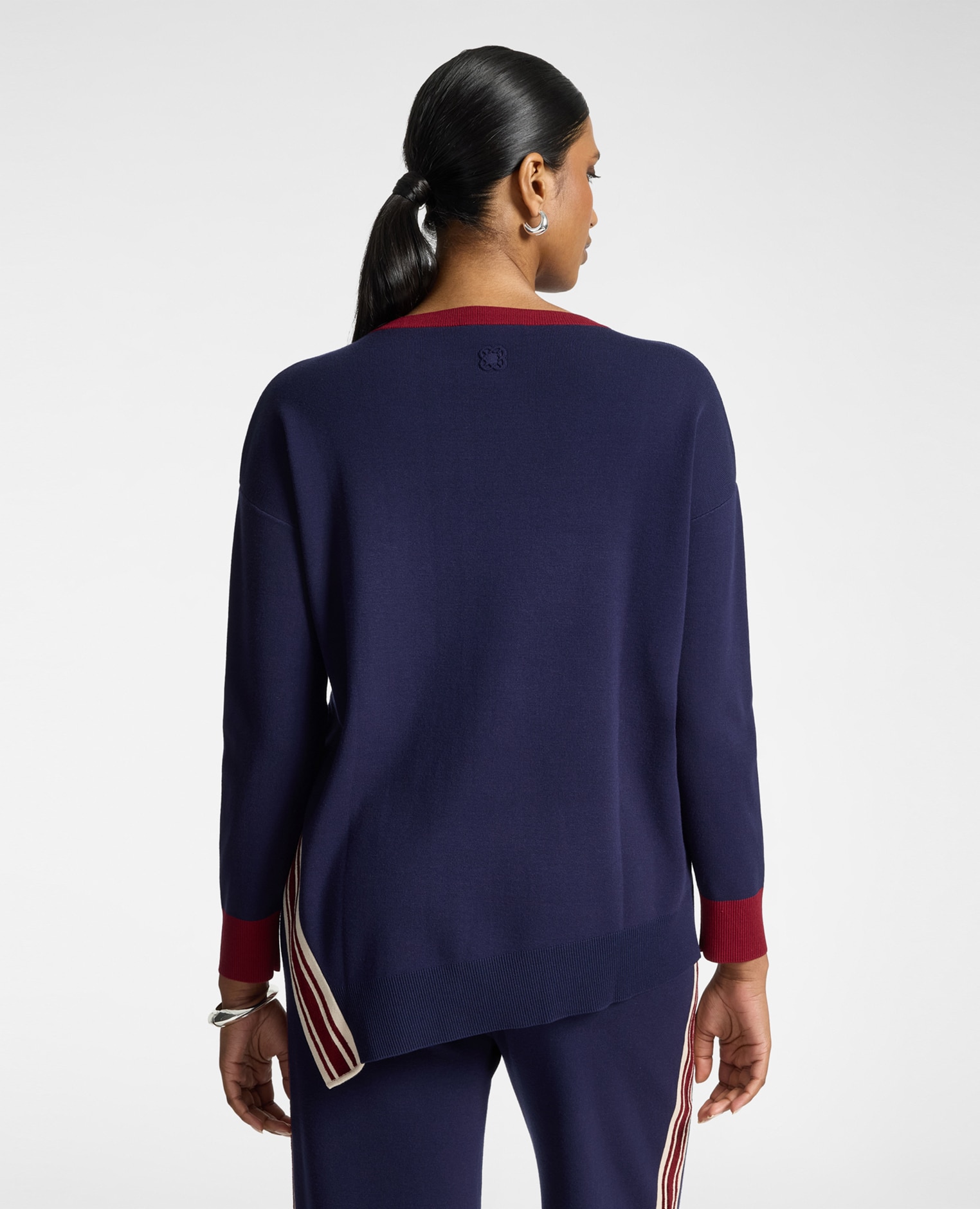 Jersey de mujer con detalle a rayas y bajo asimétrico línea en a longitud media - Elena Miró - Azul Azul-2