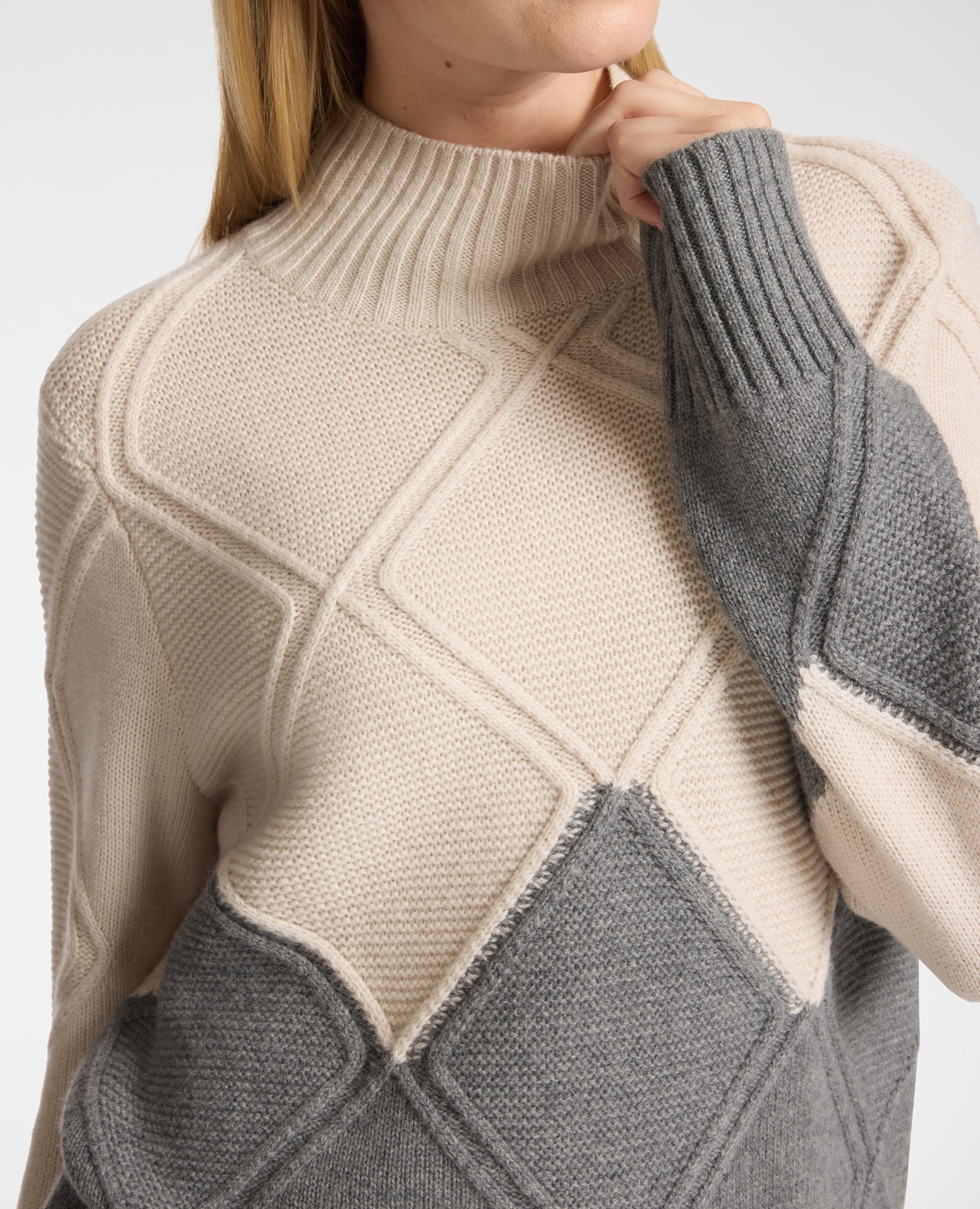 Jersey de mujer de pura lana trabajada ajuste regular y longitud media - Elena Miró - Gris Gris-4
