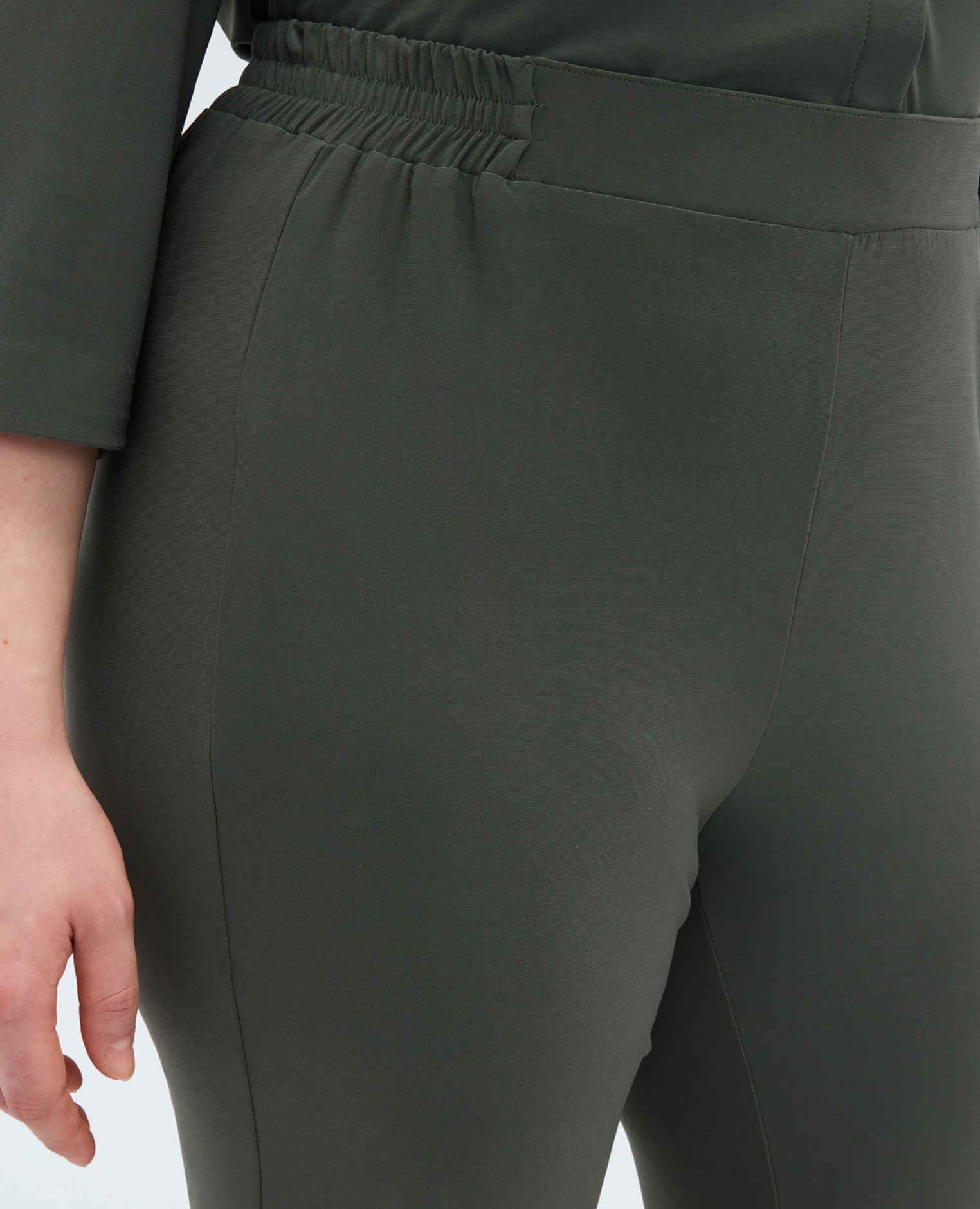 Joggers de mujer de punto jersey ajuste y diseño para el máximo confort - Fiorella Rubino - Verde Verde-4