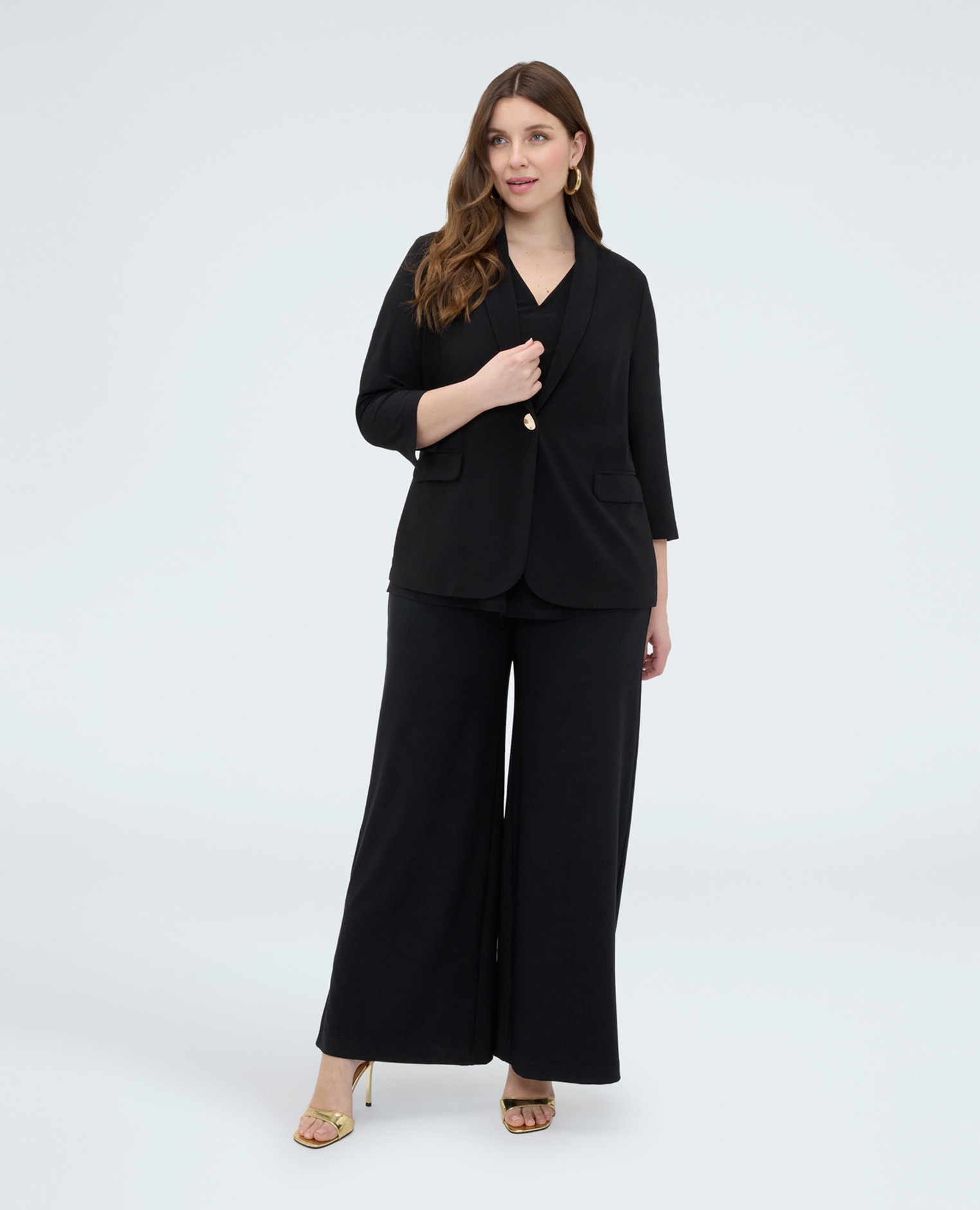Blazer de mujer de punto con mangas de tres cuartos cierre de un solo pecho con botón decorativo dorado - Fiorella Rubino - Negro Negro-3