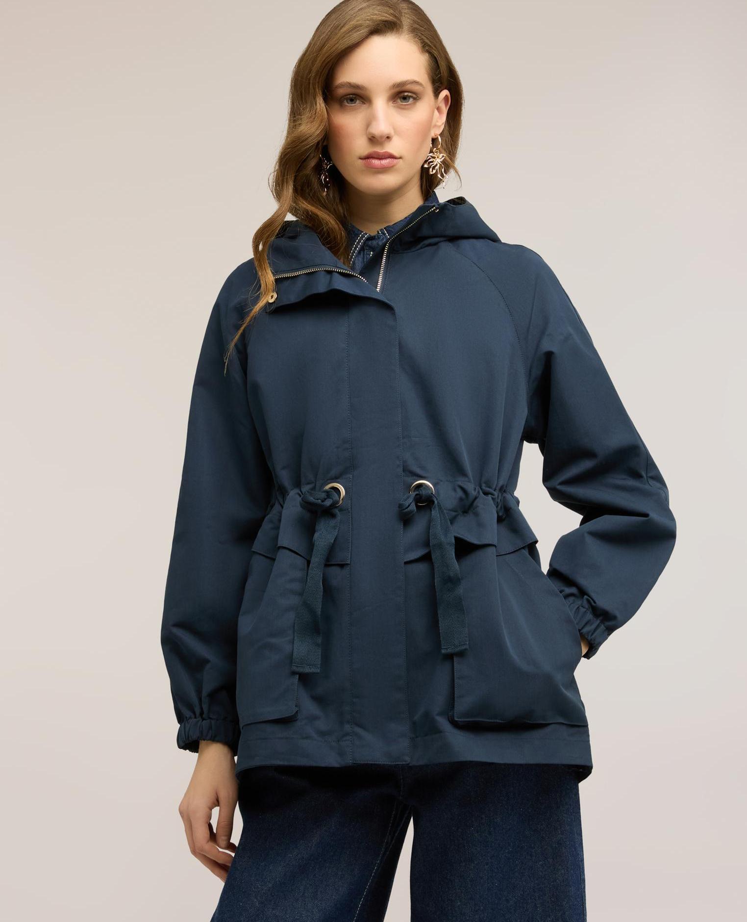 Motivi - Parka de mujer de mezcla de algodón con capucha cierre frontal con cremallera y botones.