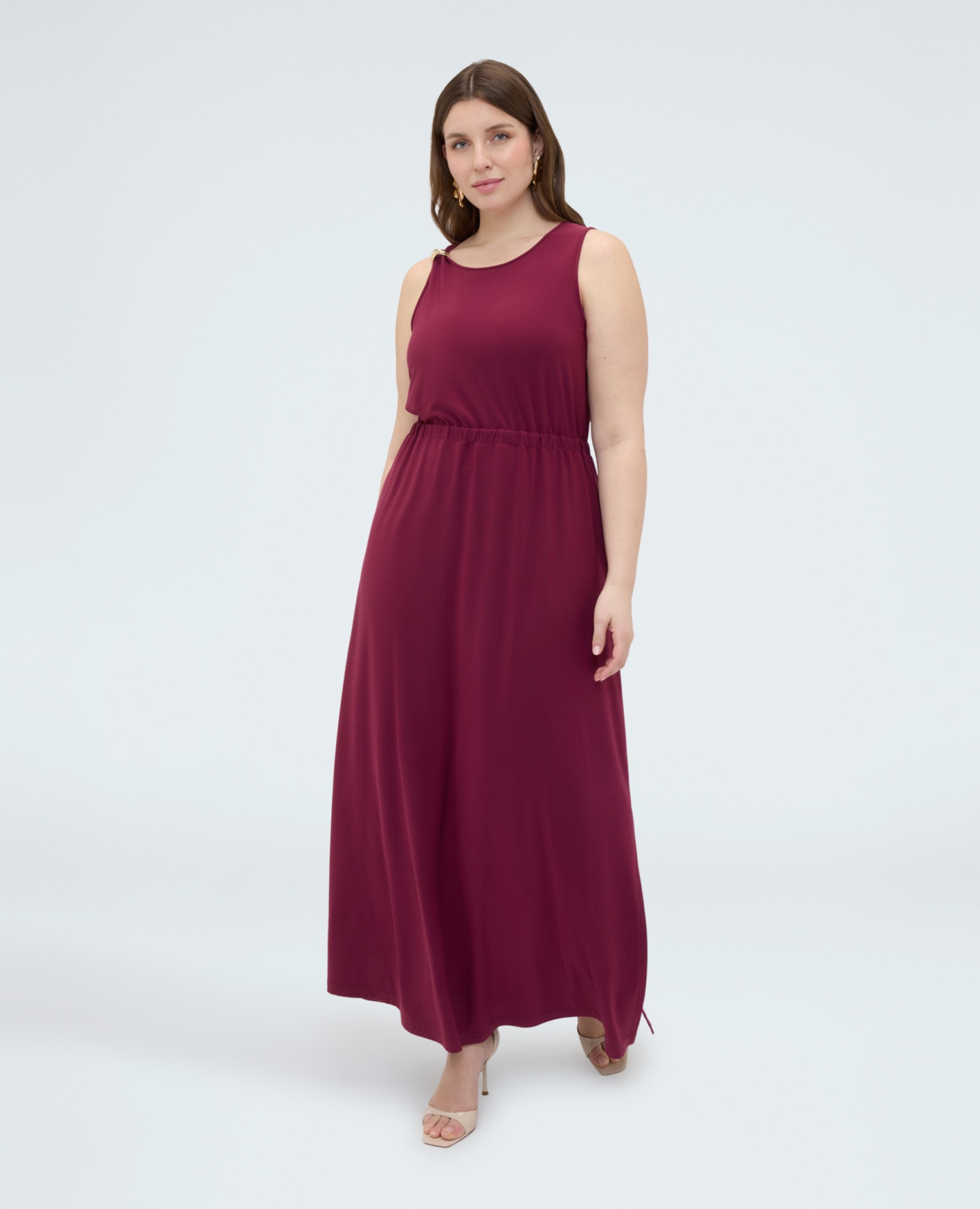 Vestido largo de punto con escote en la espalda detalle dorado para gestionar como quieras - Fiorella Rubino - Burdeos Burdeos-1