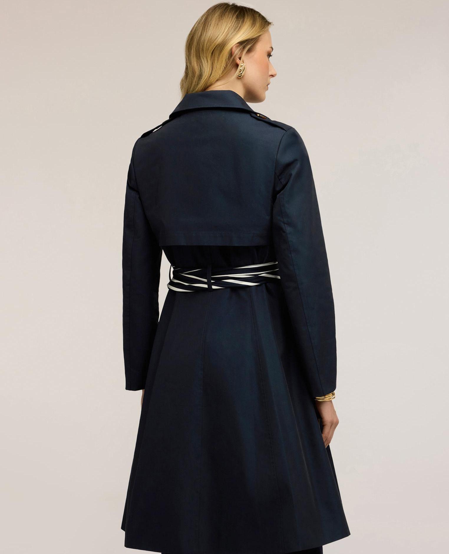 Trench de mujer en drill de mezcla de algodón con doble cinturón cuello de solapa y cierre cruzado con botones a la vista - Motivi - Azul Azul-2