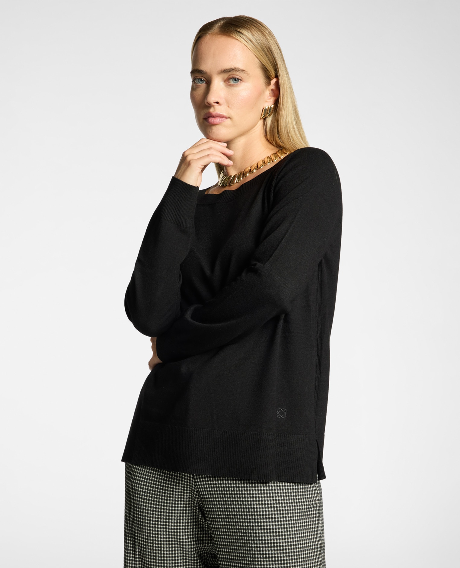 Jersey de mujer de cuello redondo en viscosa ajuste regular y longitud media - Elena Miró - Negro Negro-1