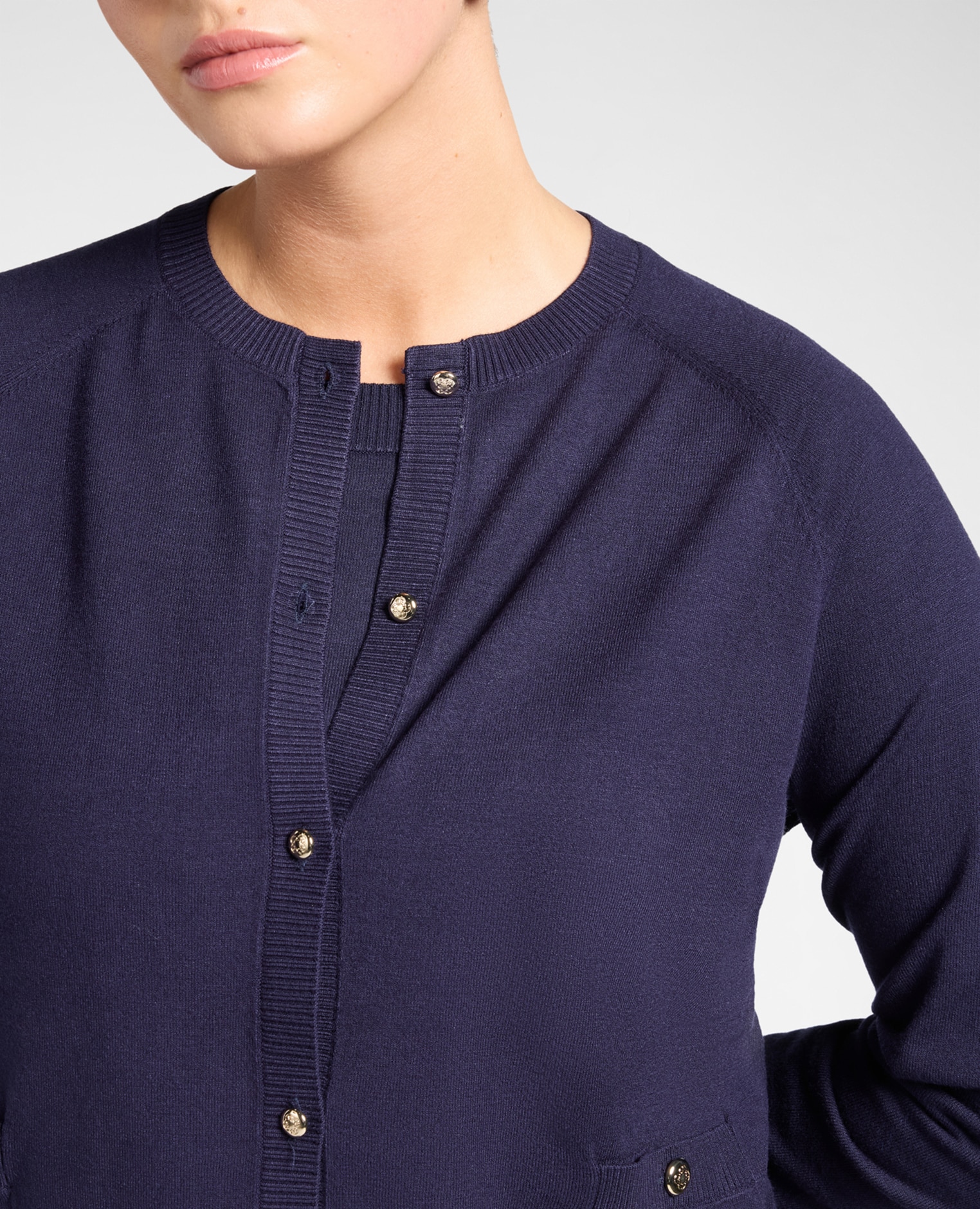 Chaqueta de mujer de punto en viscosa con bolsillos modelo regular con cierre de botones en el frente - Elena Miró - Azul Azul-4