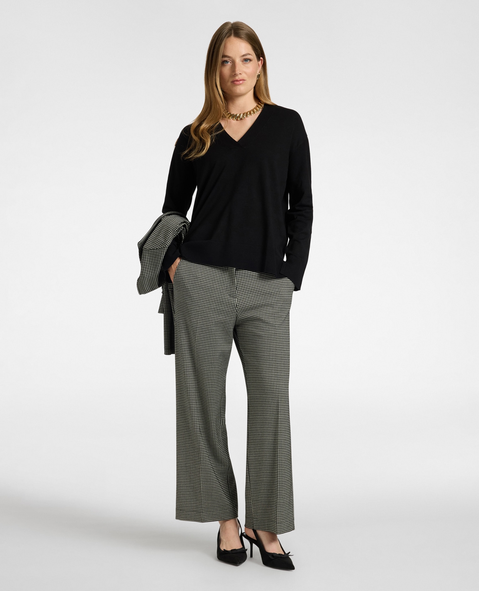 Jersey de mujer de viscosa con escote en v ajuste regular y longitud media - Elena Miró - Negro Negro-3
