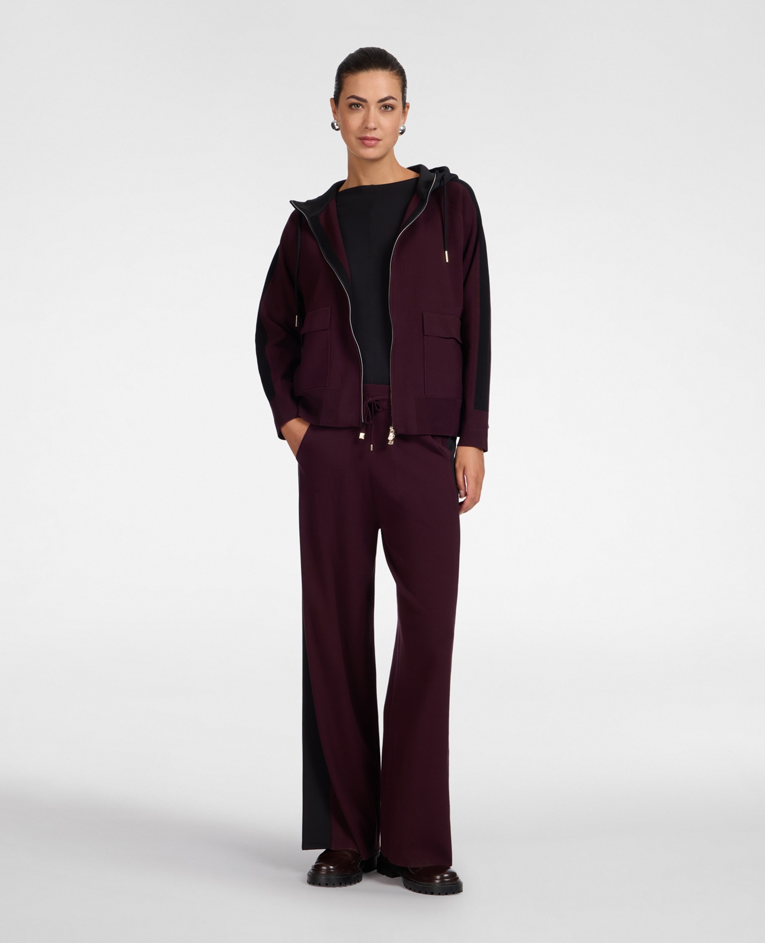 Chaqueta de mujer de punto con capucha cremallera y bandas en contraste ajuste regular largo medio - Elena Miró - Burdeos Burdeos-3