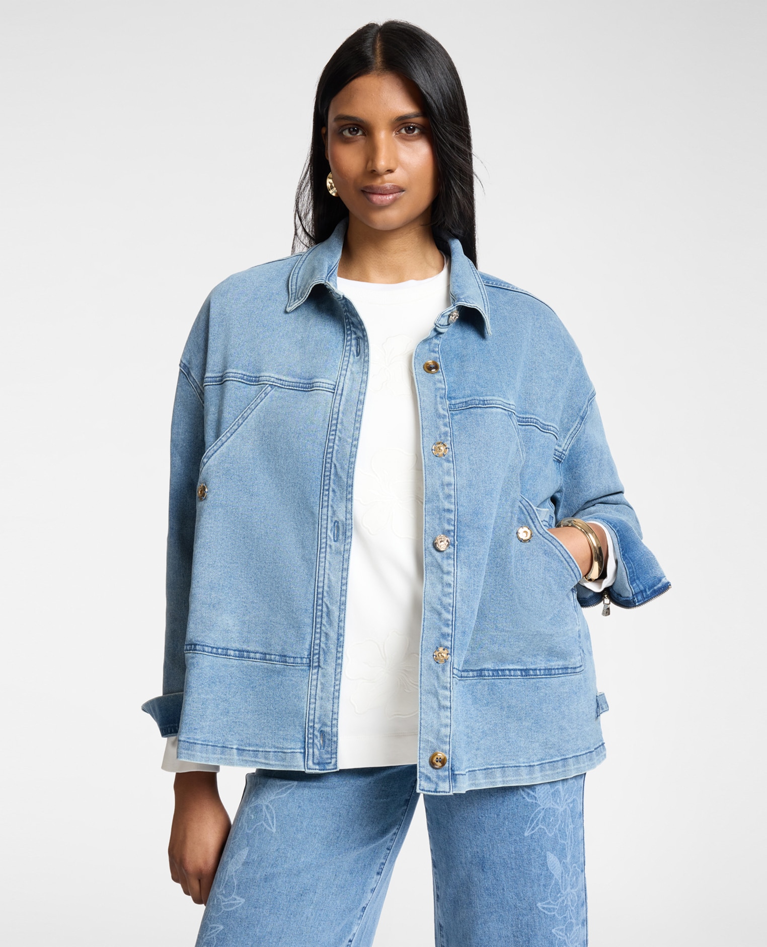 Elena Miró - Chaqueta de mujer de denim stone washed ajuste oversize largo medio.