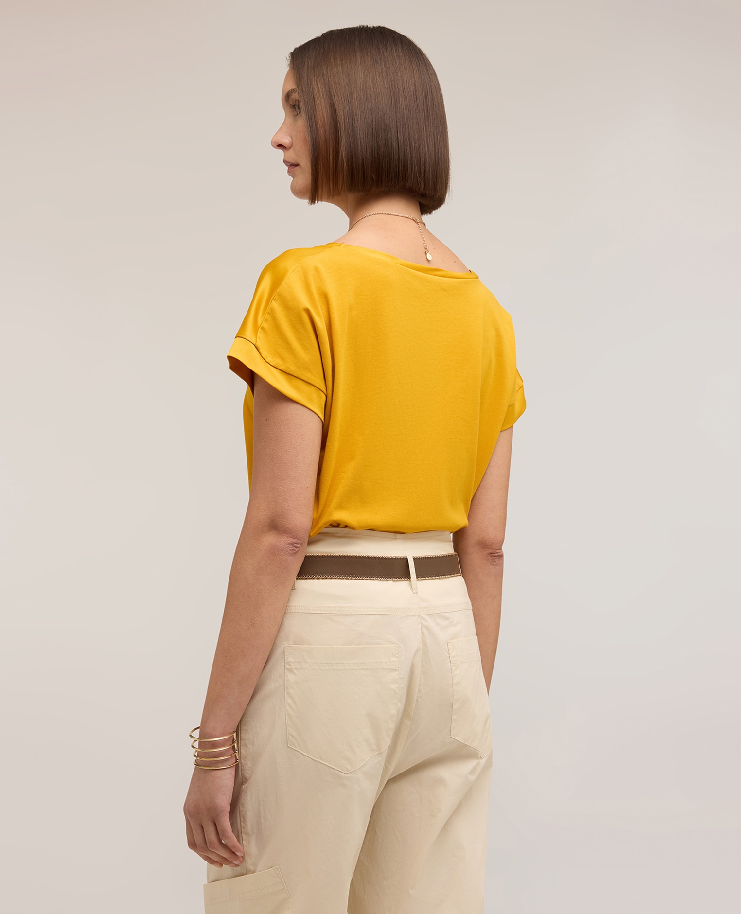 Camiseta de mujer bimaterial mezcla de algodón parte delantera en raso fluido - Motivi - Amarillo Amarillo-2