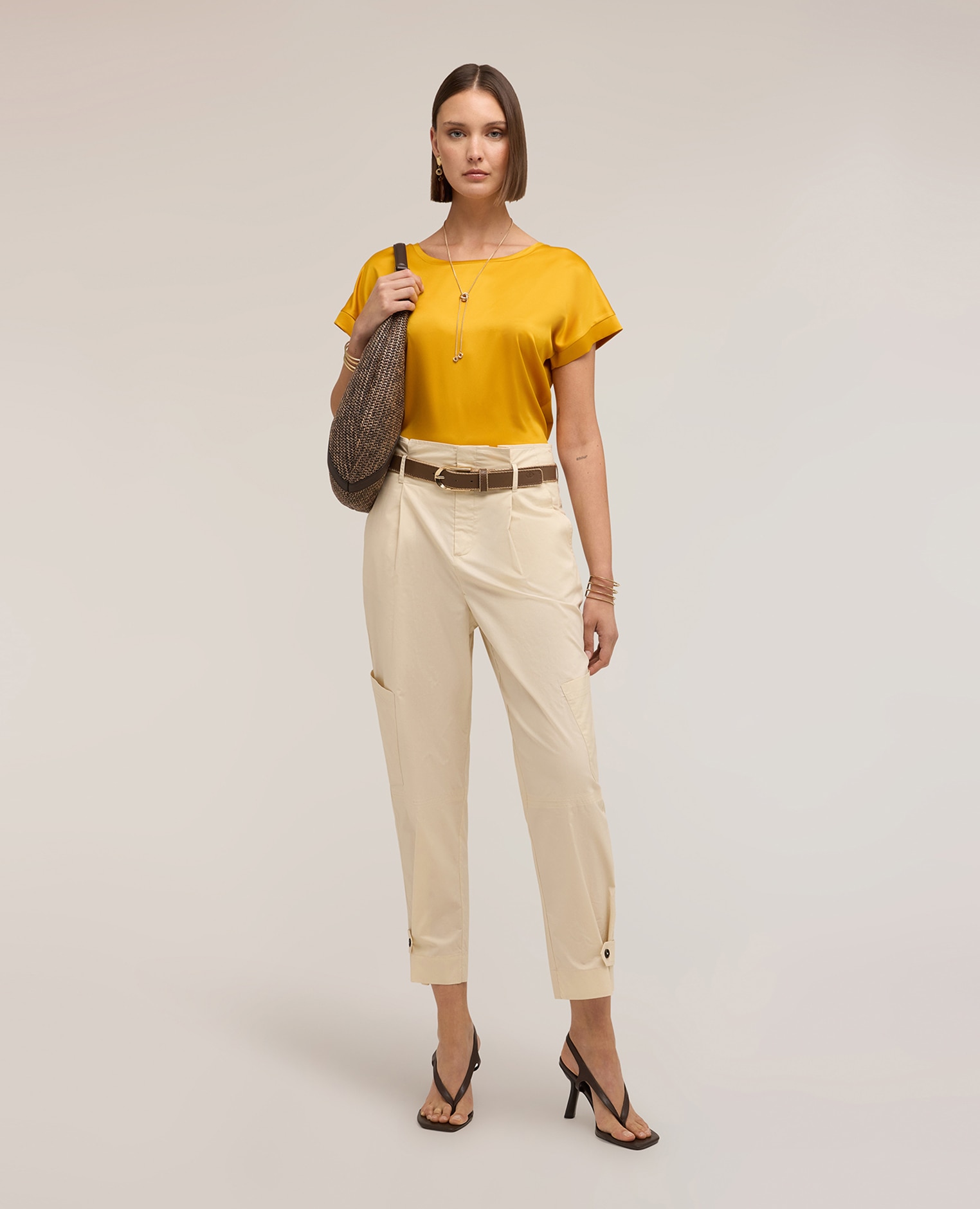 Camiseta de mujer bimaterial mezcla de algodón parte delantera en raso fluido - Motivi - Amarillo Amarillo-3