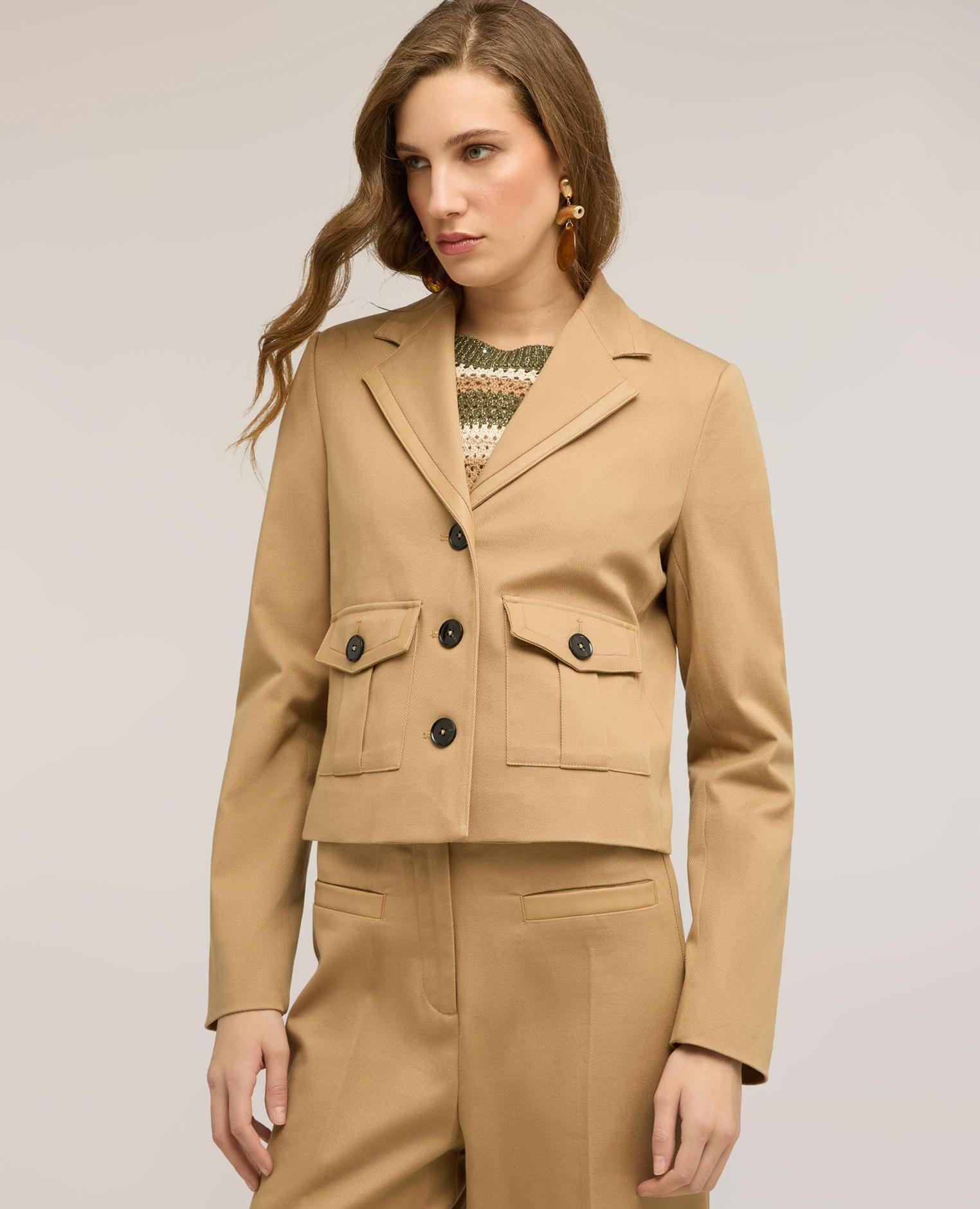 Chaqueta de mujer de algodón con bolsillos cierre frontal con cuello de solapa y botones - Motivi - Beige Beige-3