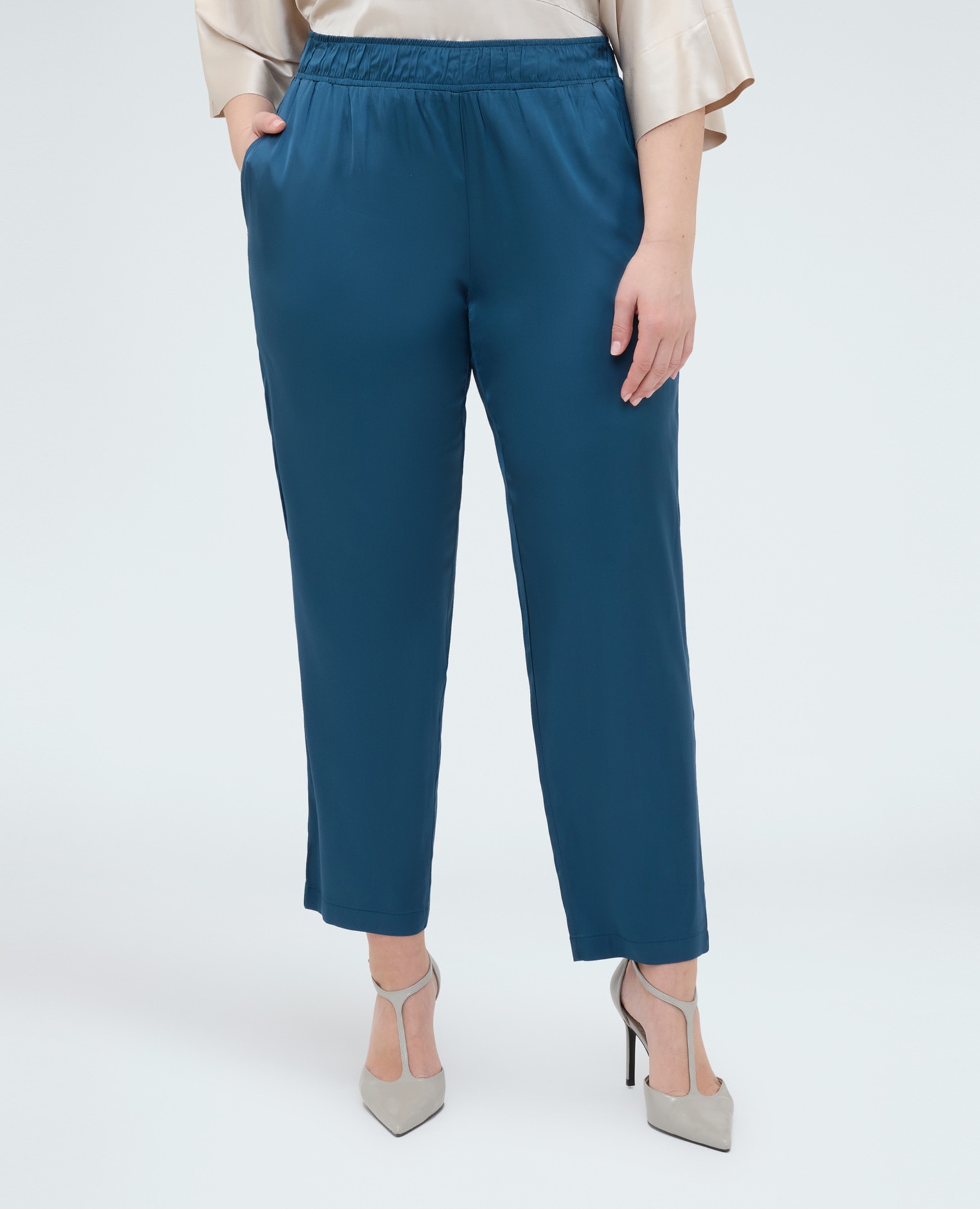 Fiorella Rubino - Joggers de mujer de raso elástico ajuste y diseño para el máximo confort.